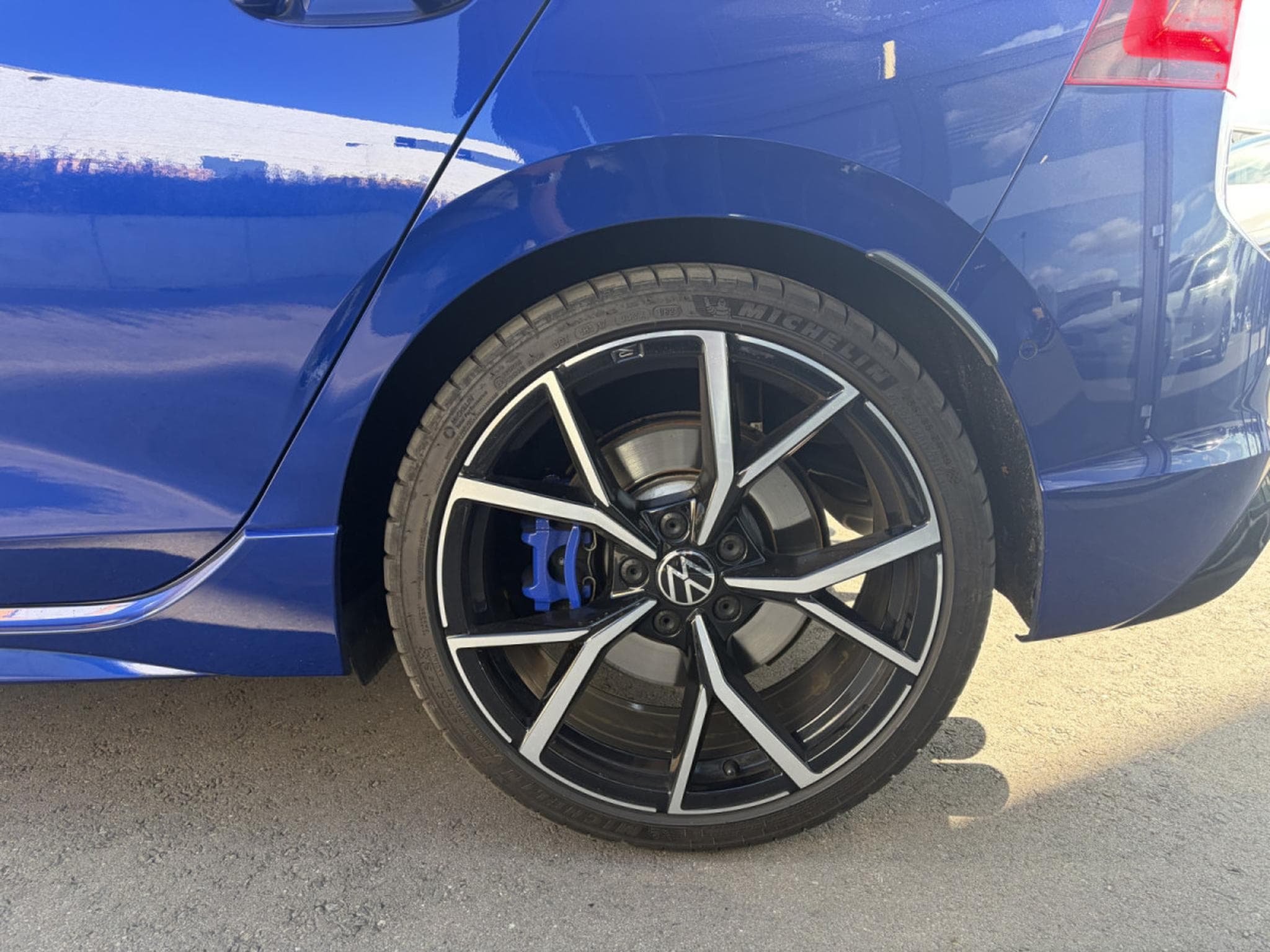 VW Golf R Golf VIII Lim. R PERFORMANCE 4MOTION/ACC/NAVI/VMAX/NAPPA.. (2021) - Foto 19