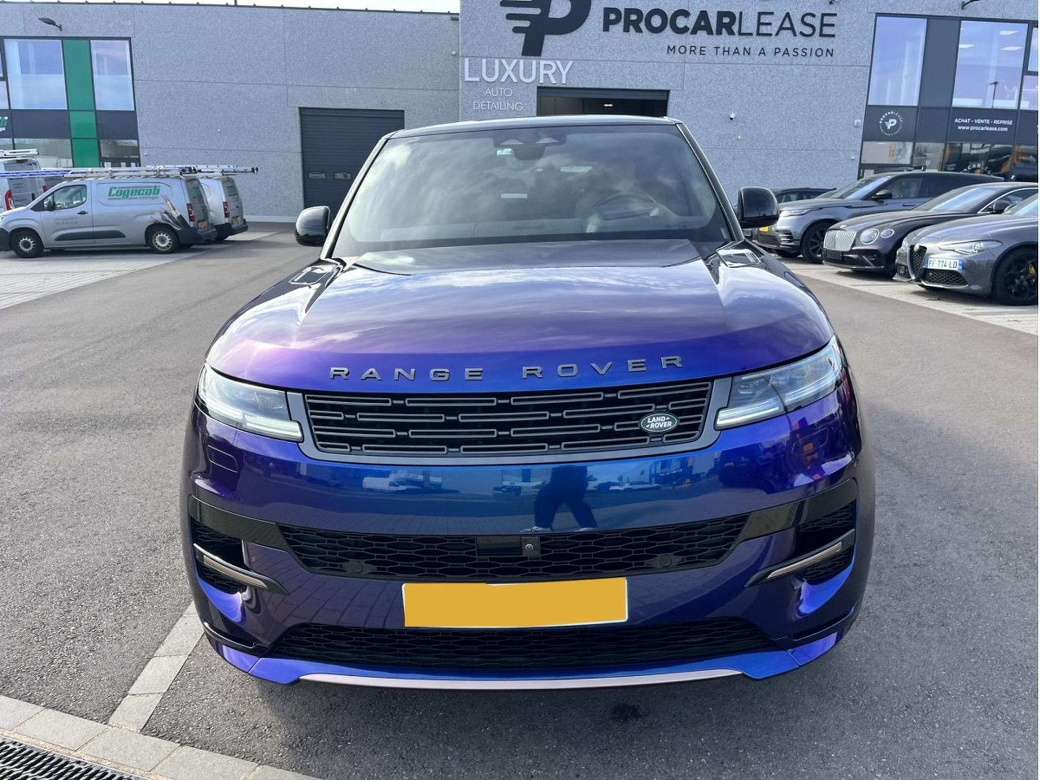 Land-Rover Range Rover Sport P550e AUTOBIOGRAPHY (2024) - Foto 2