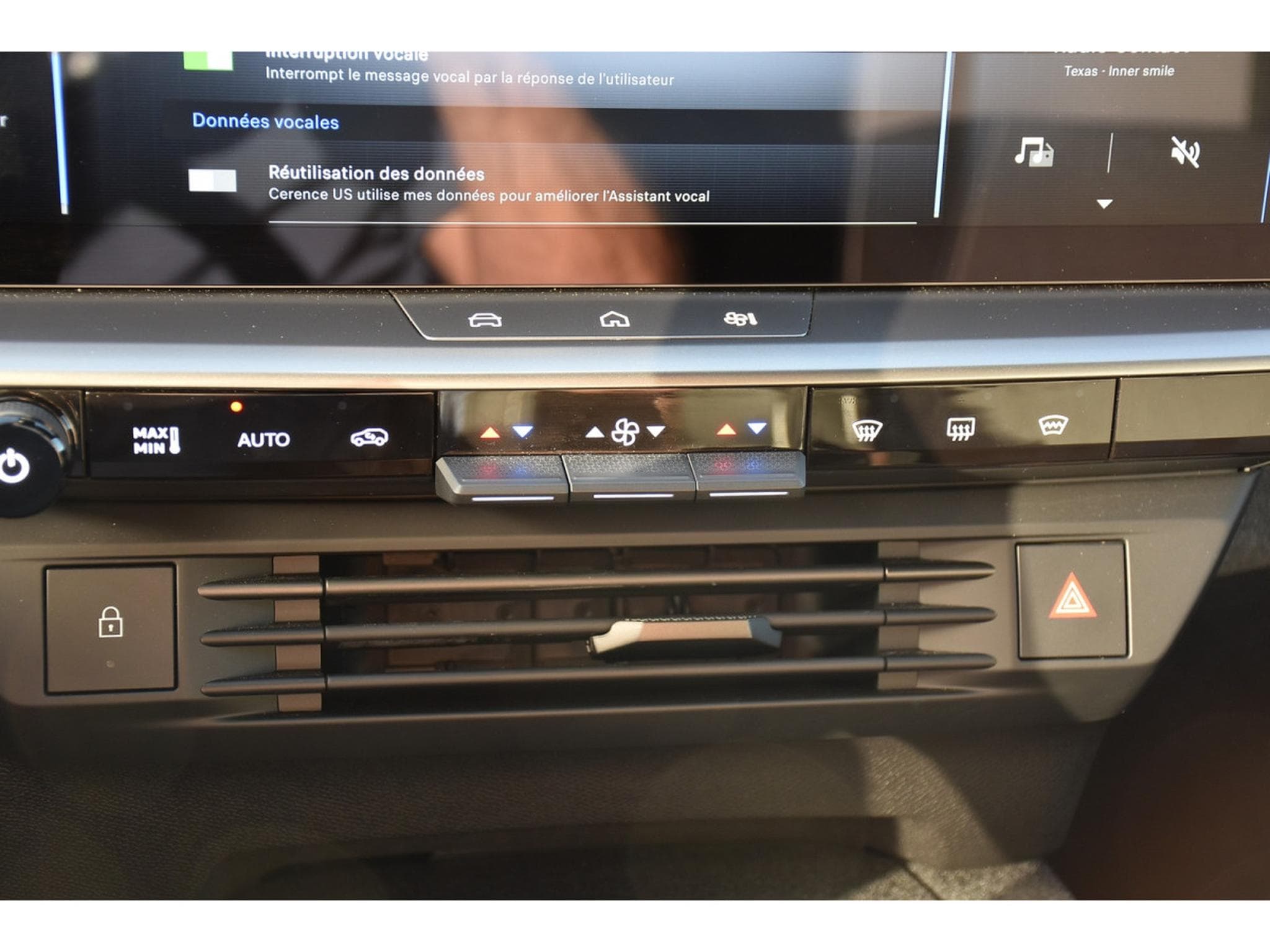 Opel Grandland 1.2 Hybrid 145 e-DCT6 GS ACC ANGLE MORT HUD CAM360 1° MAIN (2025) - Photo 21