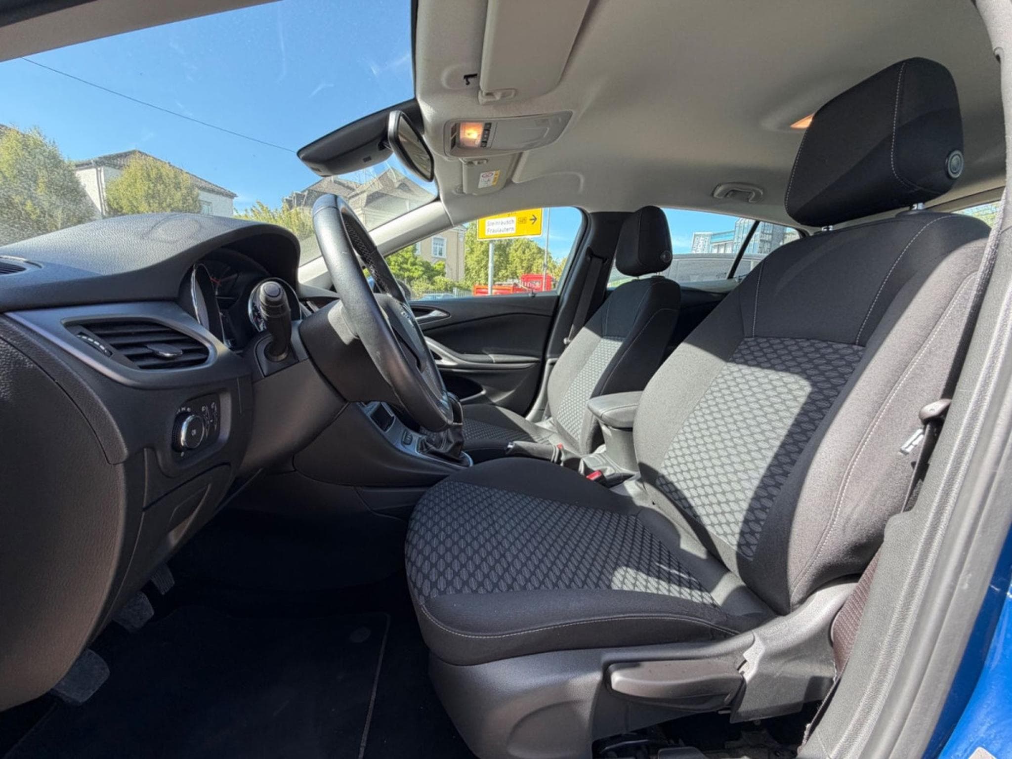 Opel Astra K Lim. 5-trg. Basis Start/Stop (2020) - Photo 10