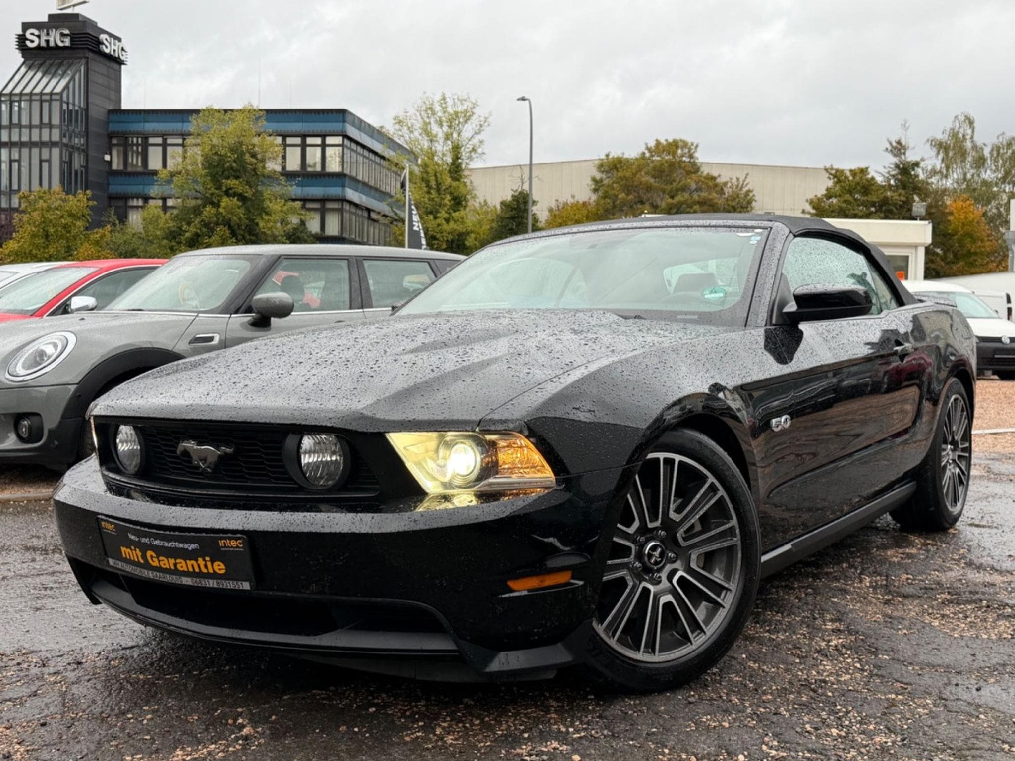 Ford Mustang 5.0 cabrio/SCHALTER/UNFALLFREI/1.HAND/ (2011) - Photo 2