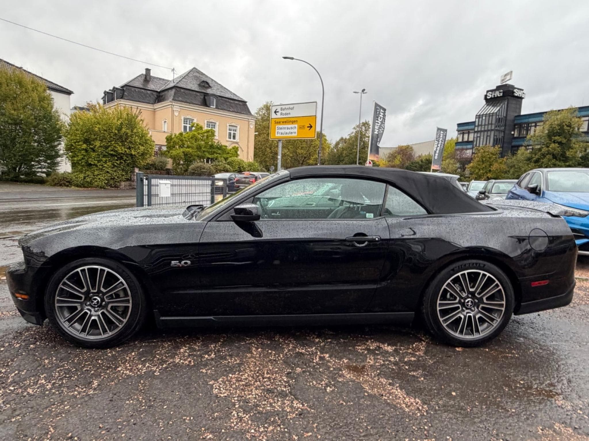 Ford Mustang 5.0 cabrio/SCHALTER/UNFALLFREI/1.HAND/ (2011) - Photo 5