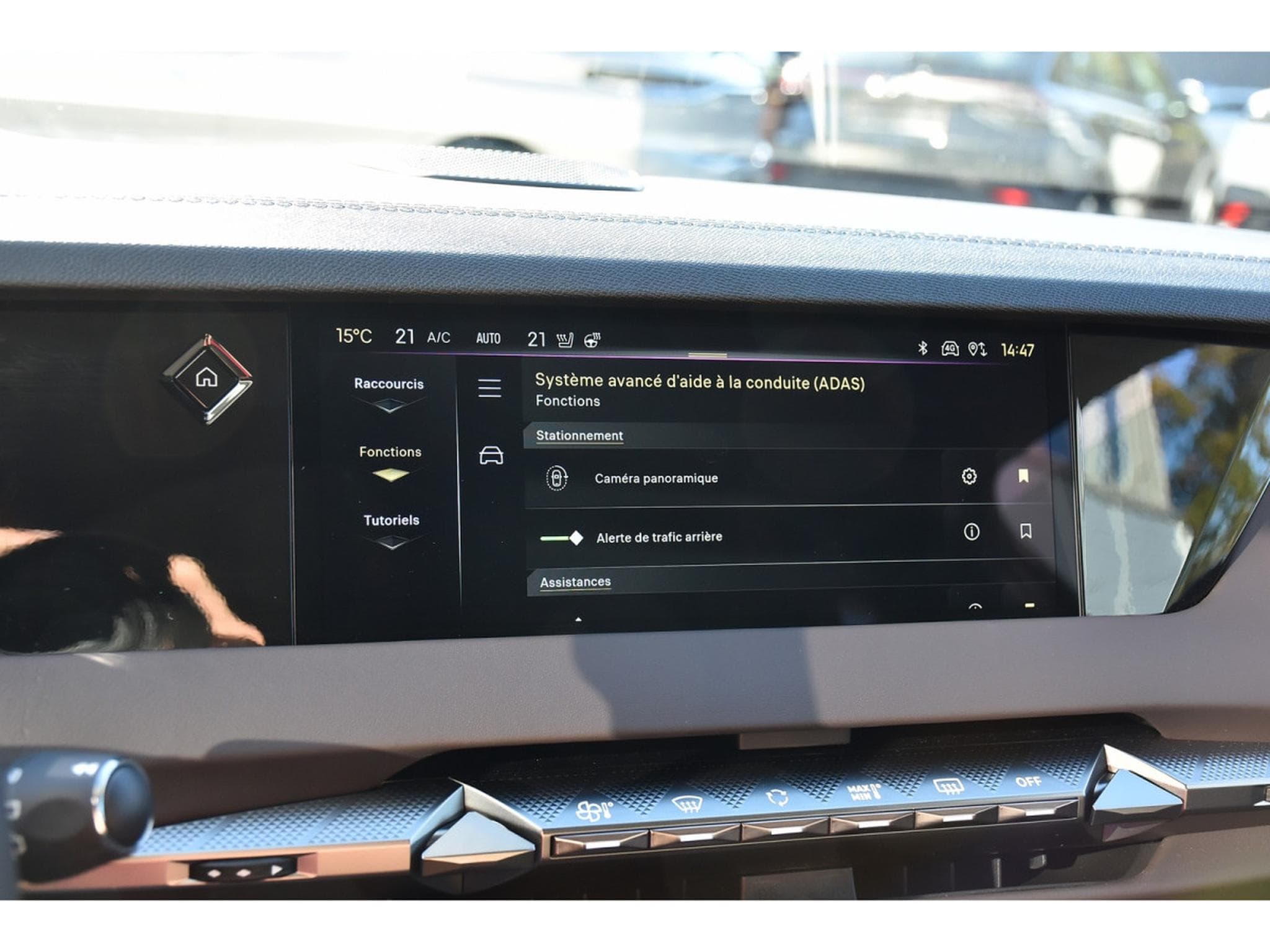 DS Automobiles DS 1.5 BlueHDI Etoile EAT8 NAPPA MEMO HUD ACC CAM360 1° MAIN (2025) - Photo 11