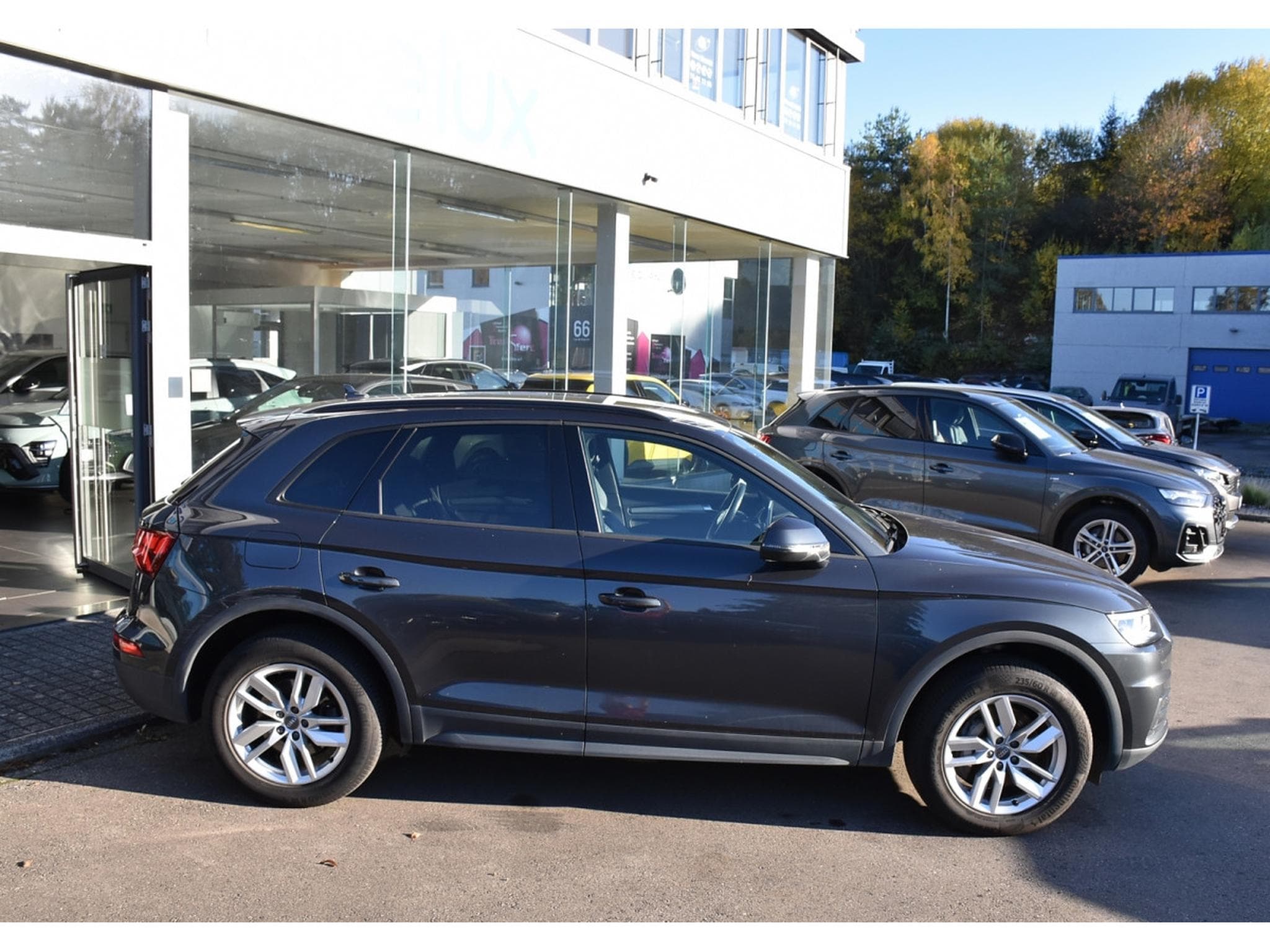 Audi Q5 50 TFSIe Quattro S-Tronic CUIR REGUL GPS 1° MAIN (2020) - Photo 3