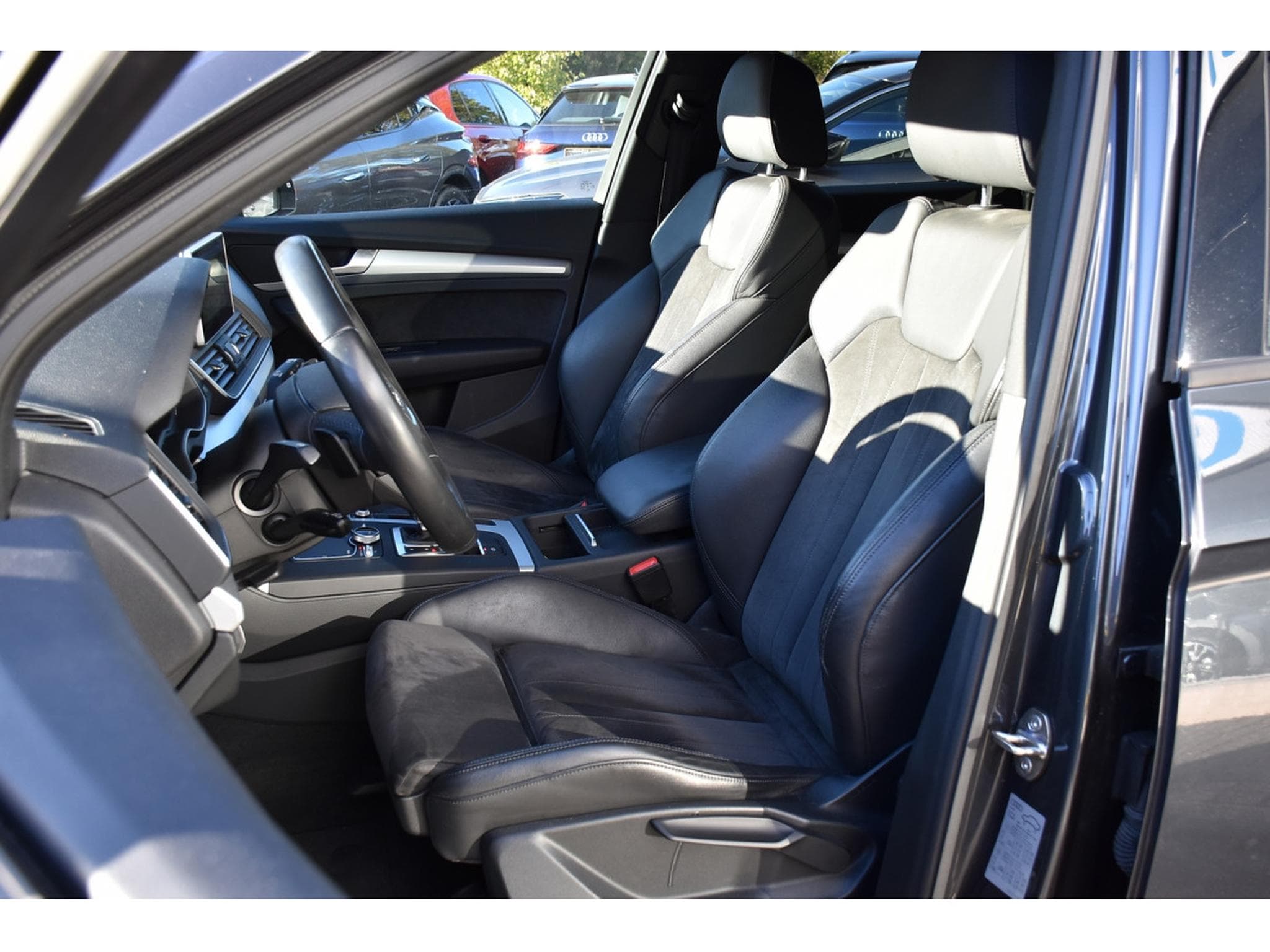 Audi Q5 50 TFSIe Quattro S-Tronic CUIR REGUL GPS 1° MAIN (2020) - Photo 5