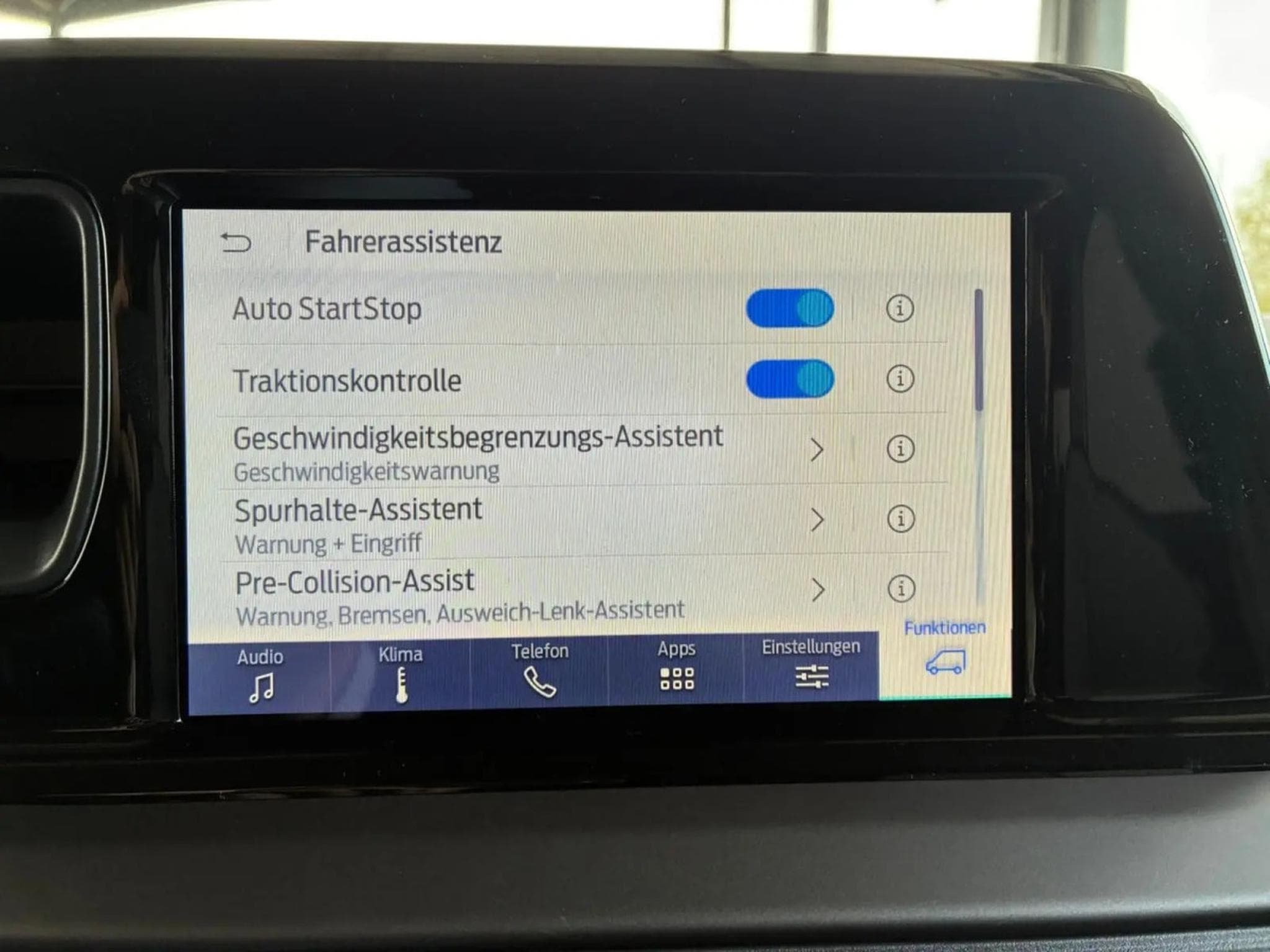 Ford Tourneo 1.0i Ecoboost 125 Titanium (2026) - Photo 20