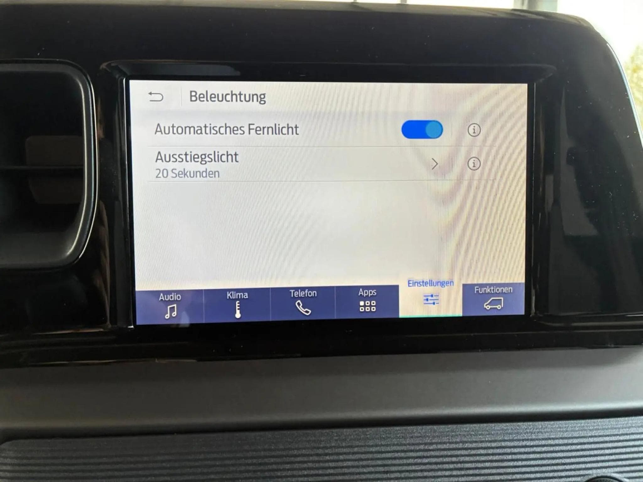 Ford Tourneo 1.0i Ecoboost 125 Titanium (2026) - Photo 17