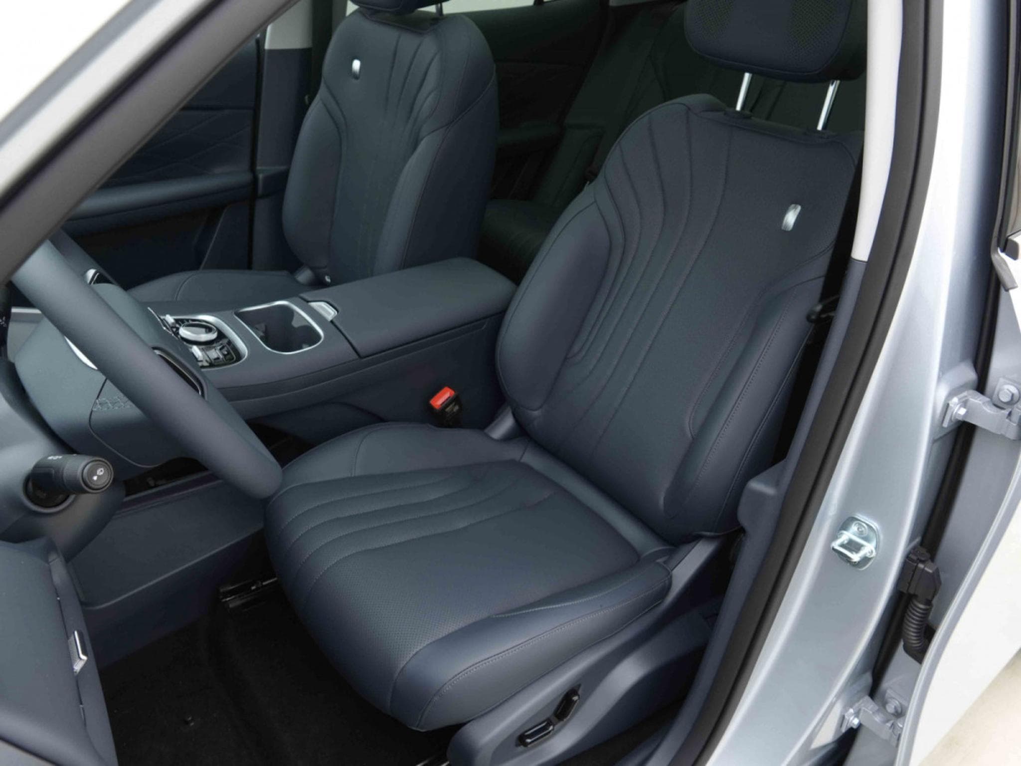 Geely Starray 1.5 PHEV 263 Automatique Max+ (2026) - Photo 8