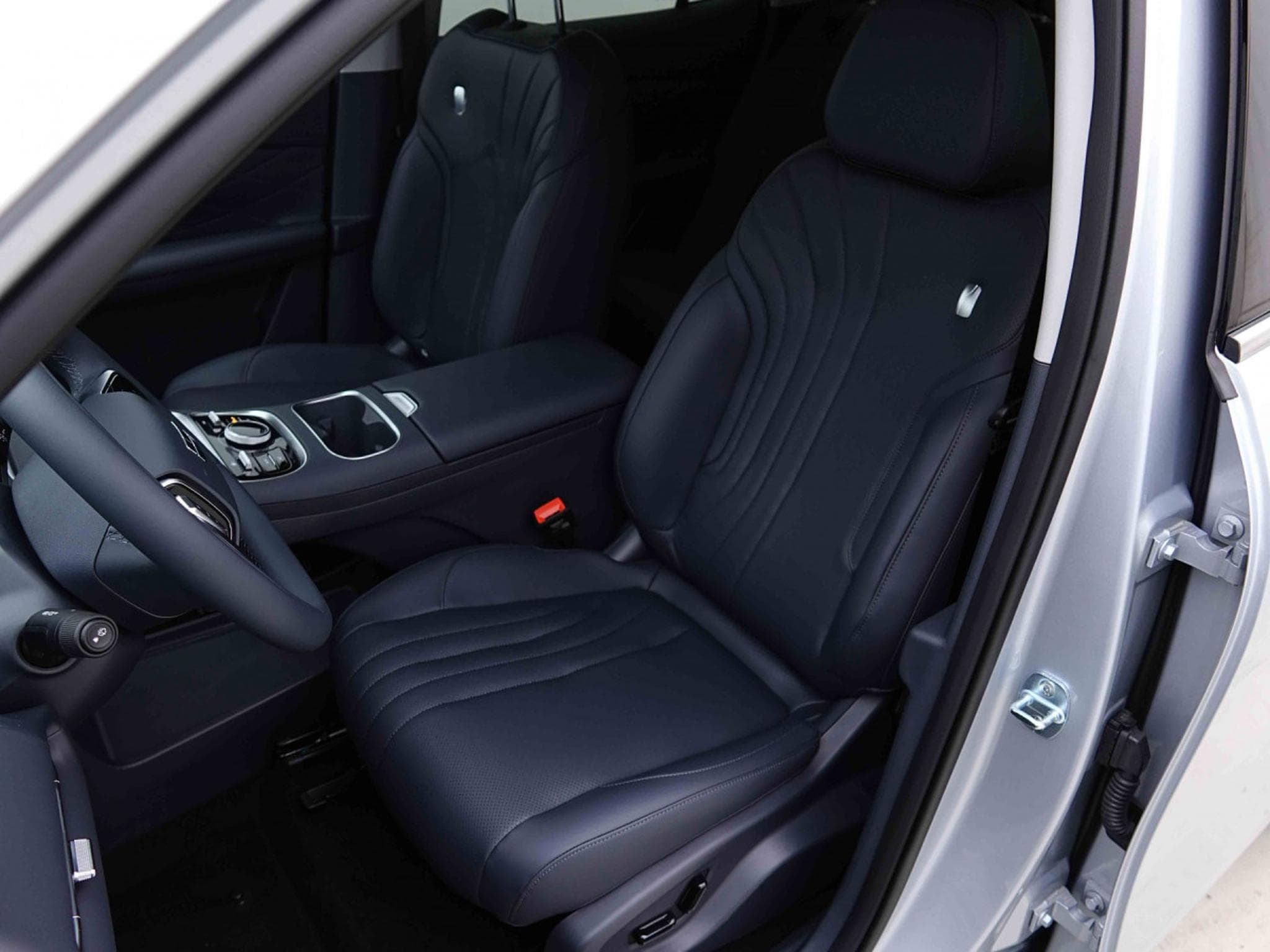 Geely Starray 1.5 PHEV 263 Automatique Pro (2026) - Photo 8