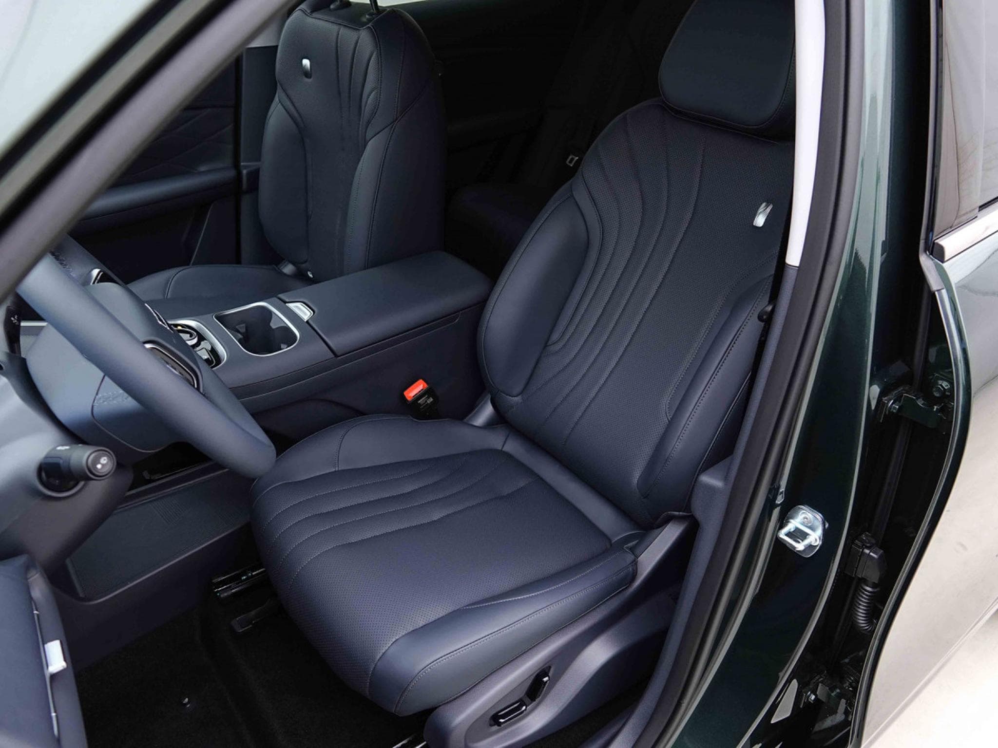 Geely Starray 1.5 PHEV 263 Automatique Pro+ (2026) - Photo 8