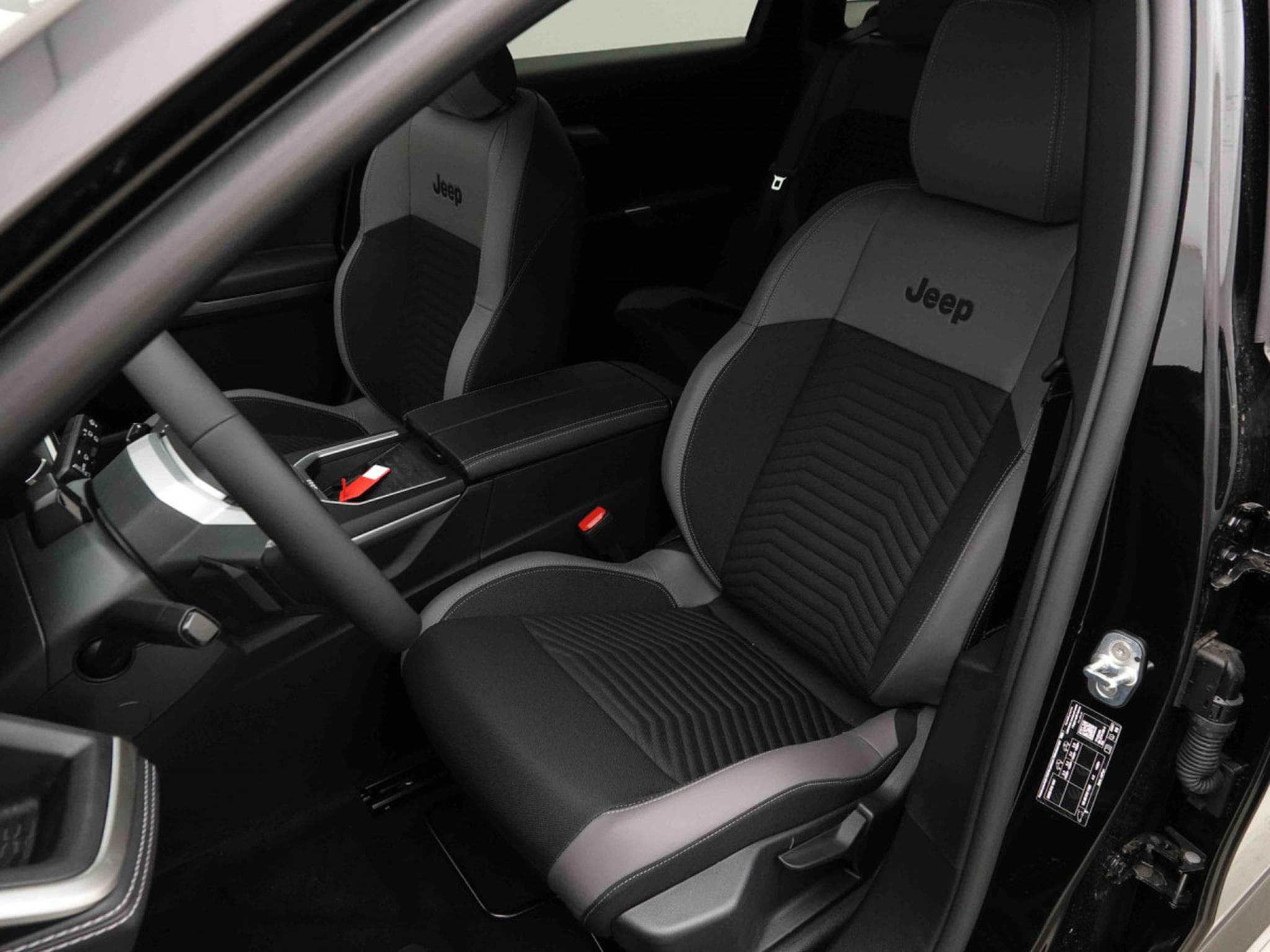 Jeep Compass 1.2 e-Hybrid 145 Automatique Summit (2026) - Photo 7