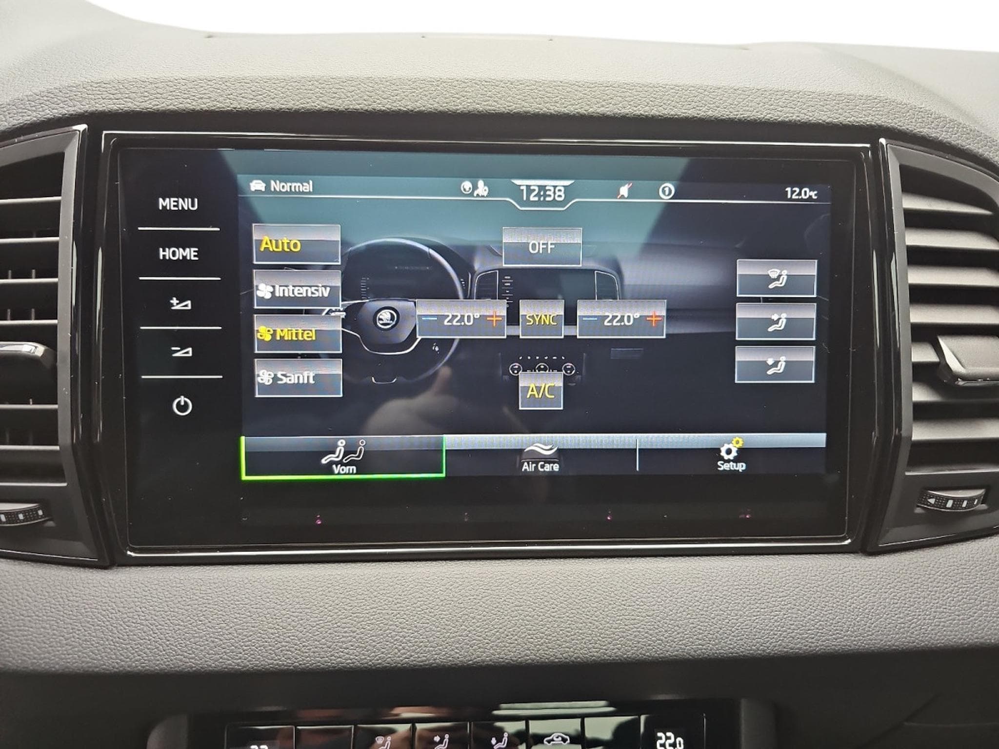 Skoda Karoq 1.5 TSi 150 DSG SPORTLINE (2026) - Photo 8