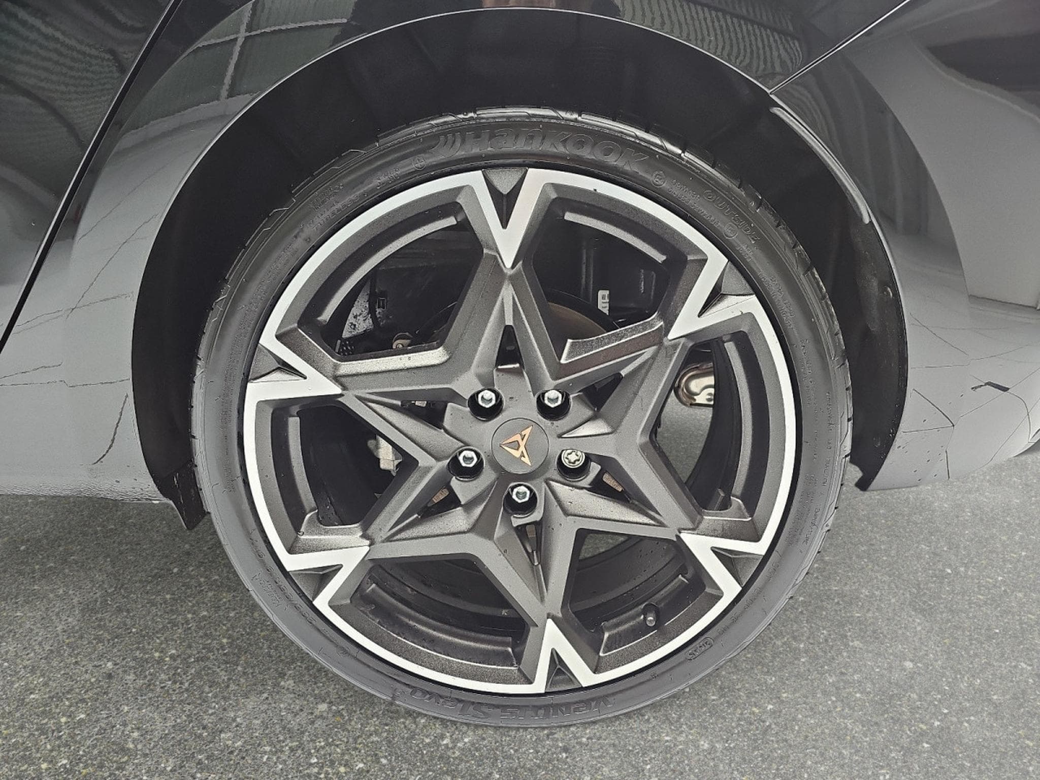 Cupra Leon 1.5 eTSi DSG 150 (2025) - Photo 6