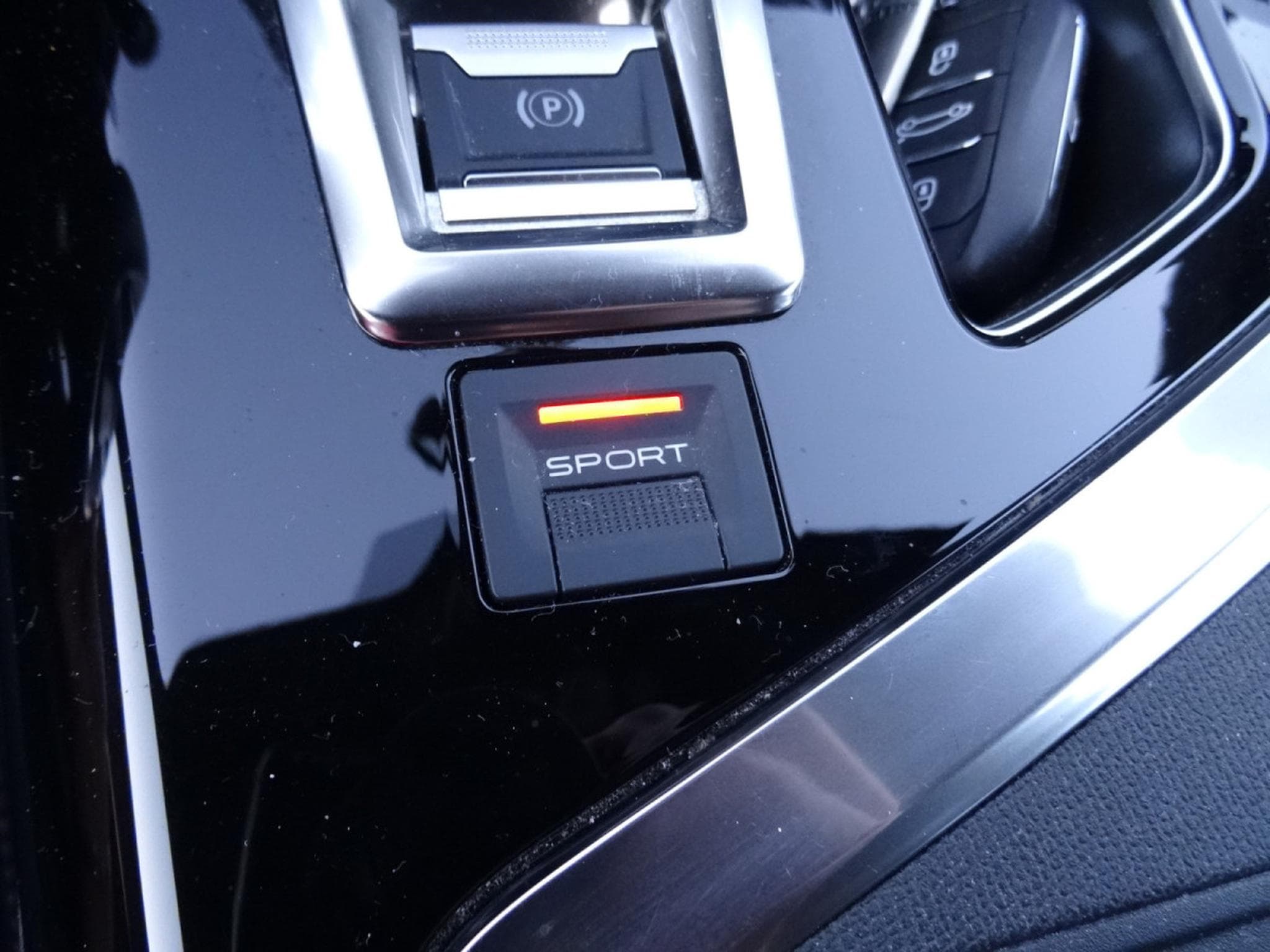Peugeot 3008 1.6 GT-Line Automatique 180CV (2018) - Photo 18