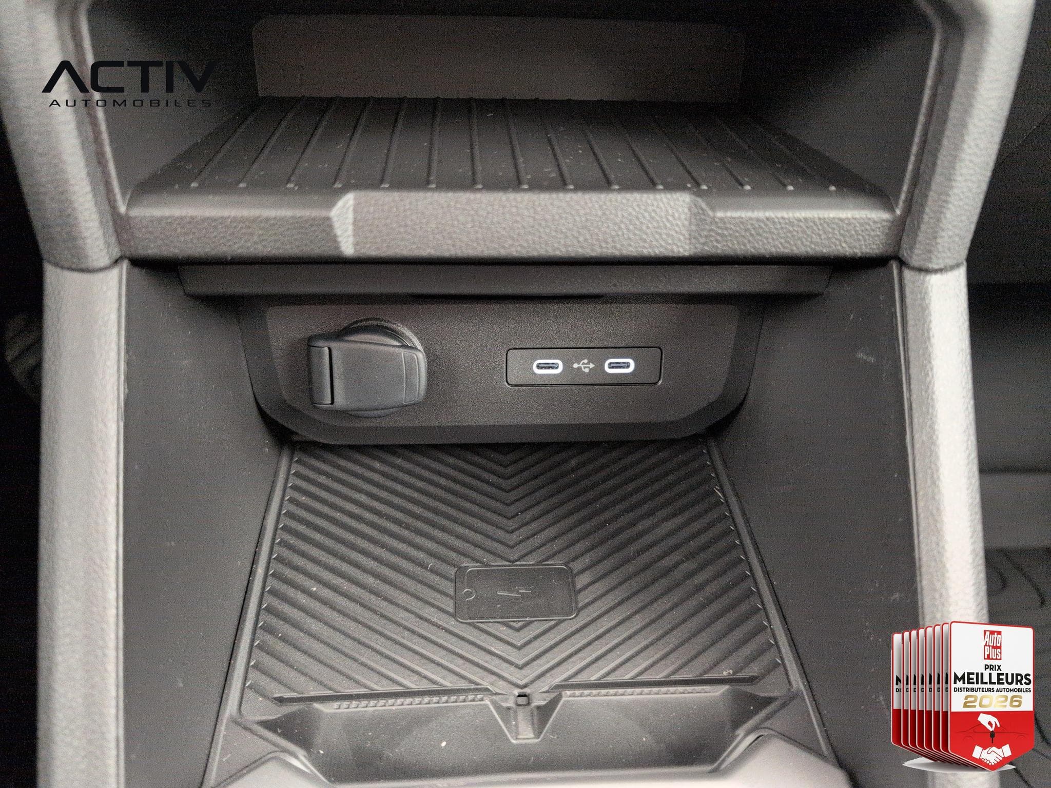 Dacia DUSTER Hybrid-G 150 4x4 Extreme (2026) - Foto 27