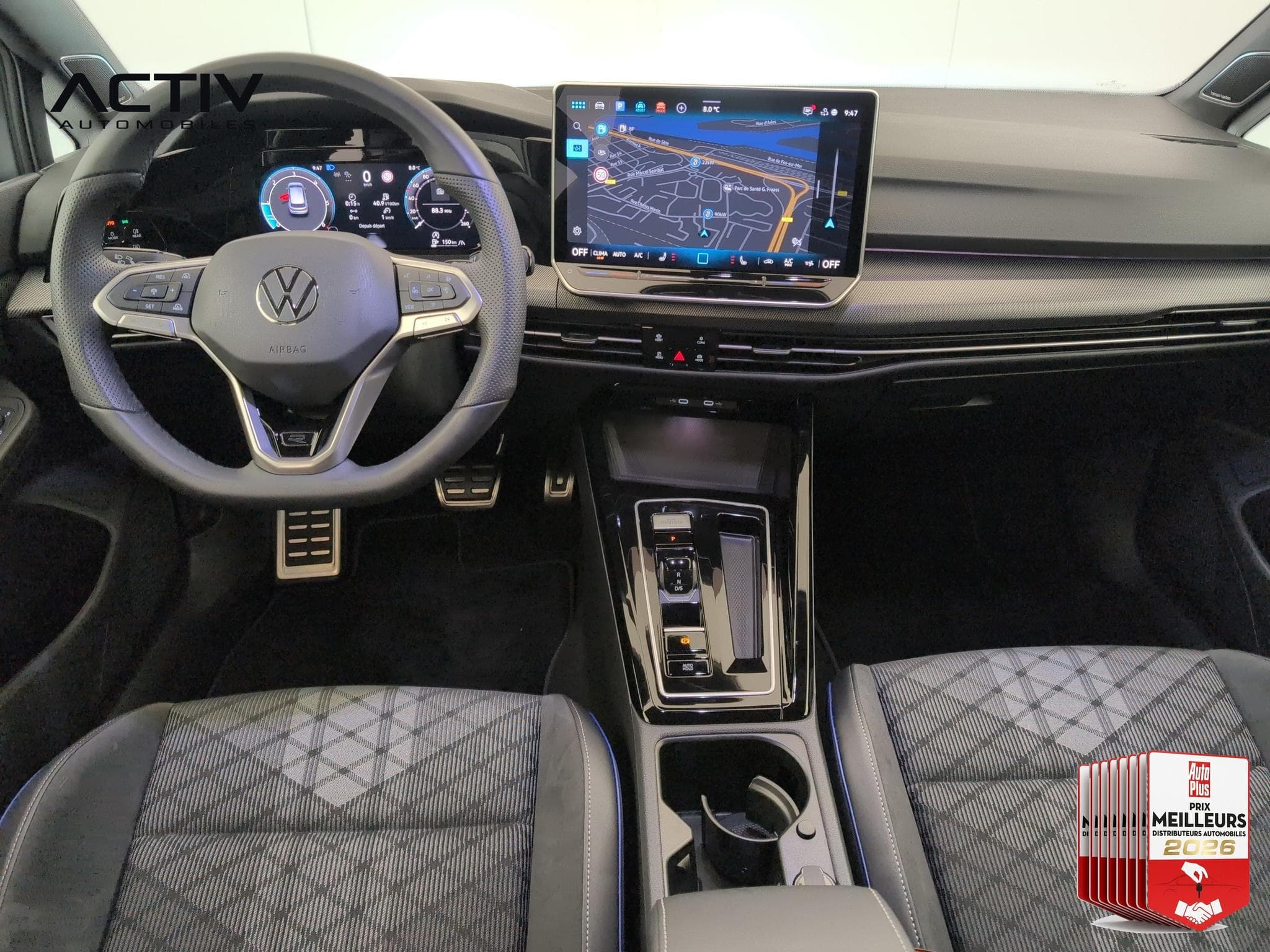 VW Golf VIII 2.0 TDI 150 DSG7 R-LINE (2026) - Photo 16