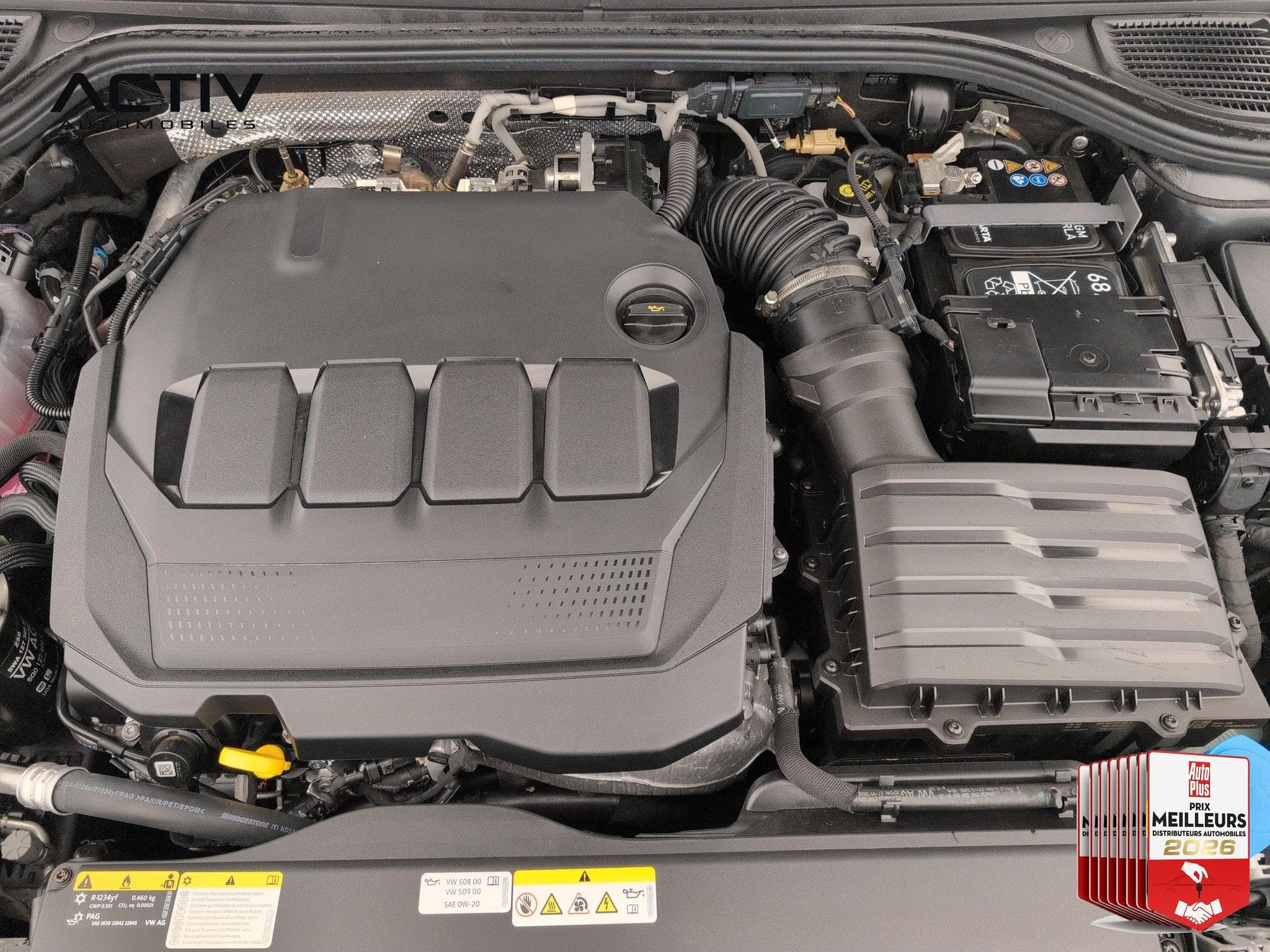 VW Golf VIII 2.0 TDI 150 DSG7 R-LINE (2026) - Photo 26