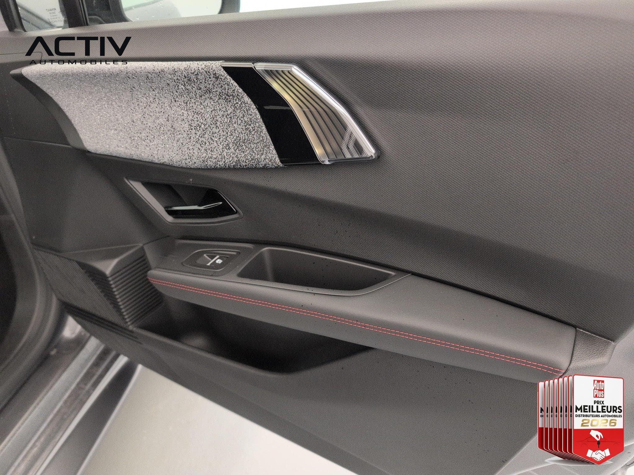 Renault Clio E-TECH FULL HYBRID 160 CH TECHNO (2026) - Photo 10