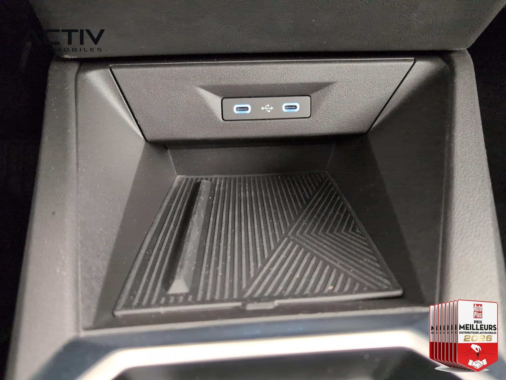 Renault Clio E-TECH FULL HYBRID 160 CH TECHNO (2026) - Photo 19
