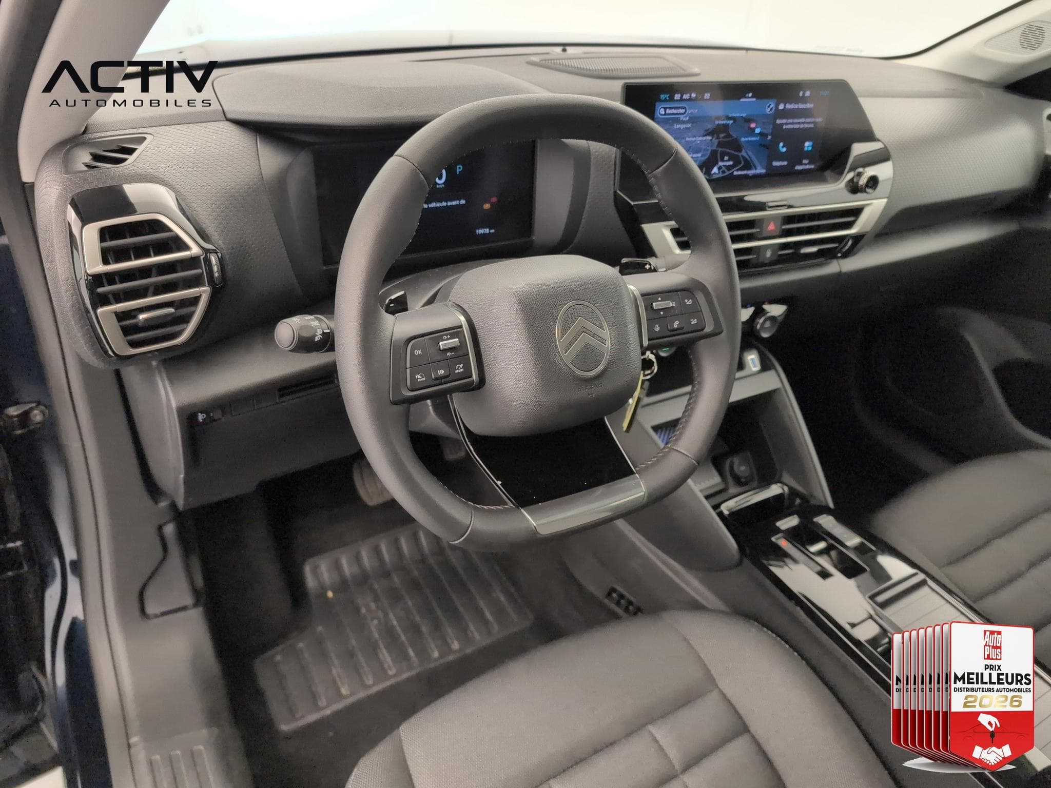 Citroën C4 Hybride 145 ch e-DCS6 Plus (2025) - Photo 15
