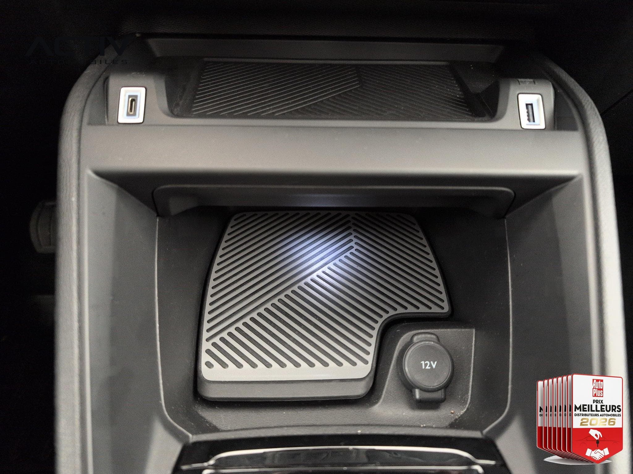Citroën C4 Hybride 145 ch e-DCS6 Plus (2025) - Photo 20