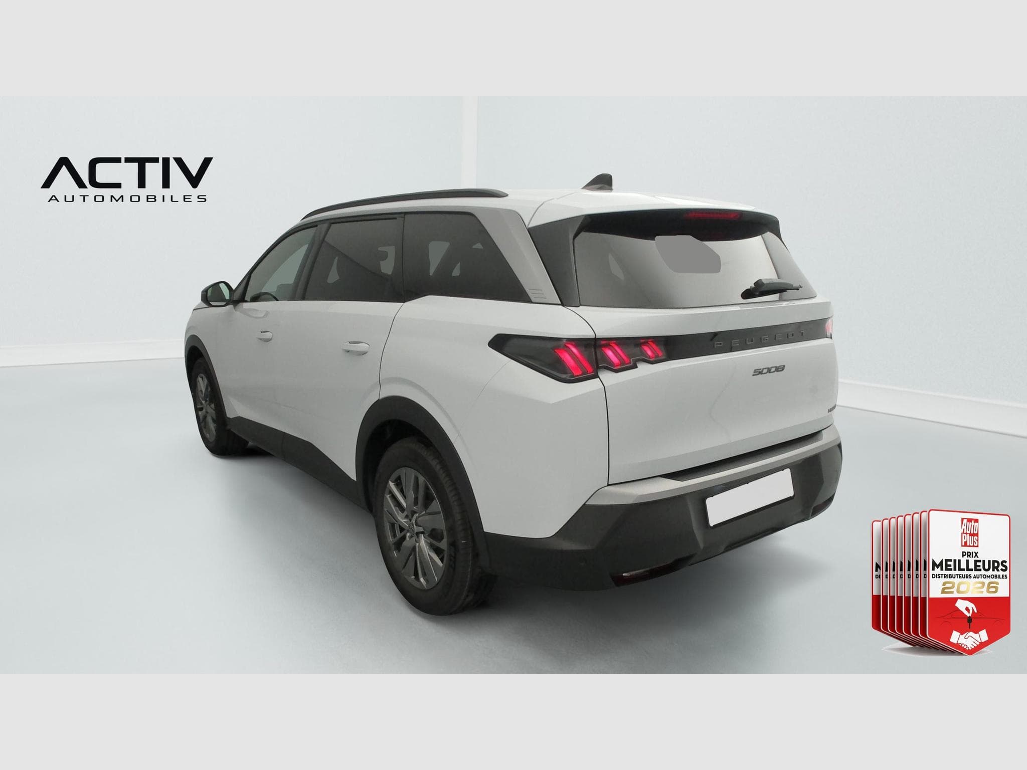 Peugeot 5008 Hybrid 145 e-DCS6 Allure (2026) - Foto 5