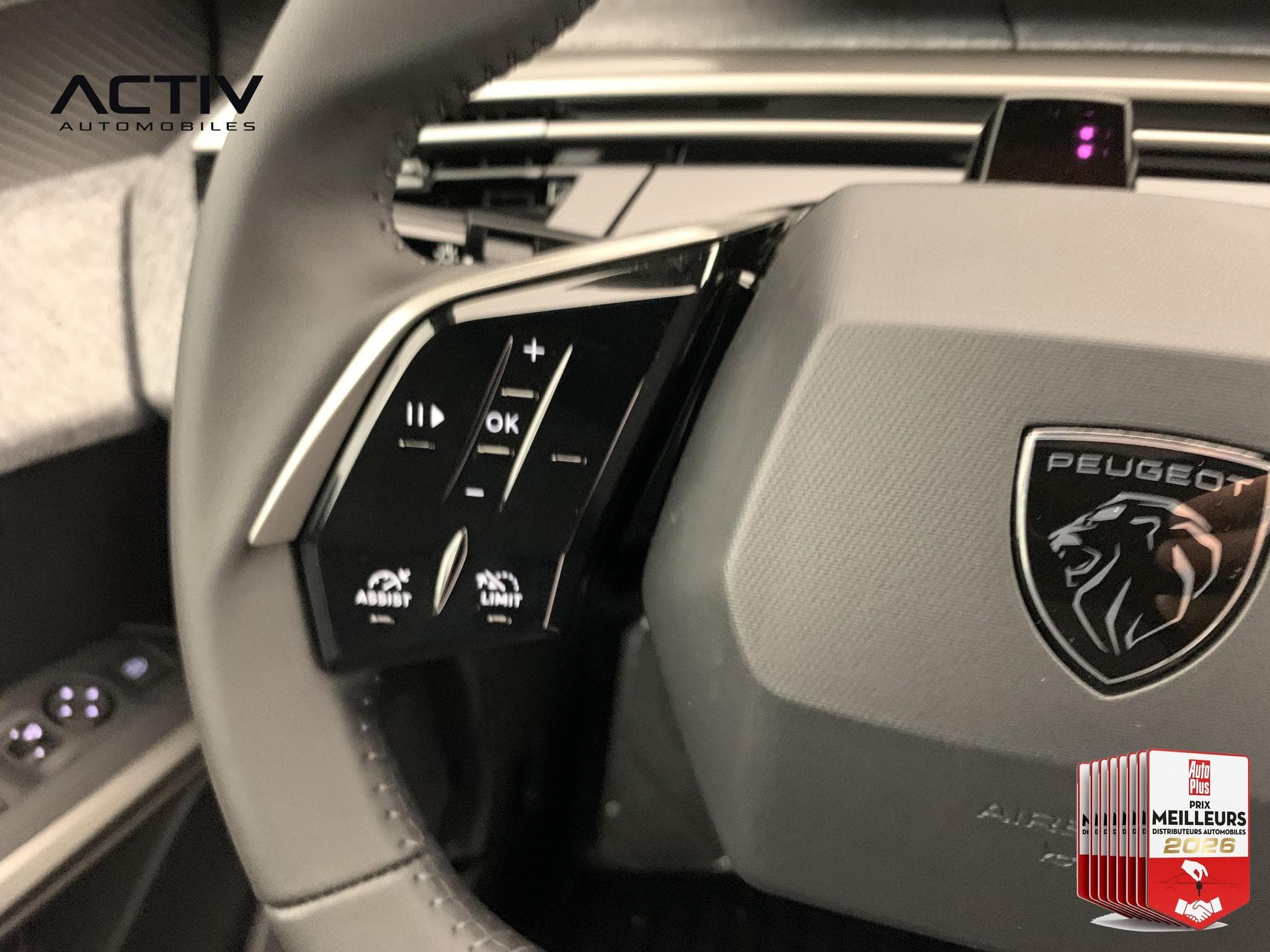Peugeot 5008 Hybrid 145 e-DCS6 Allure (2026) - Foto 15