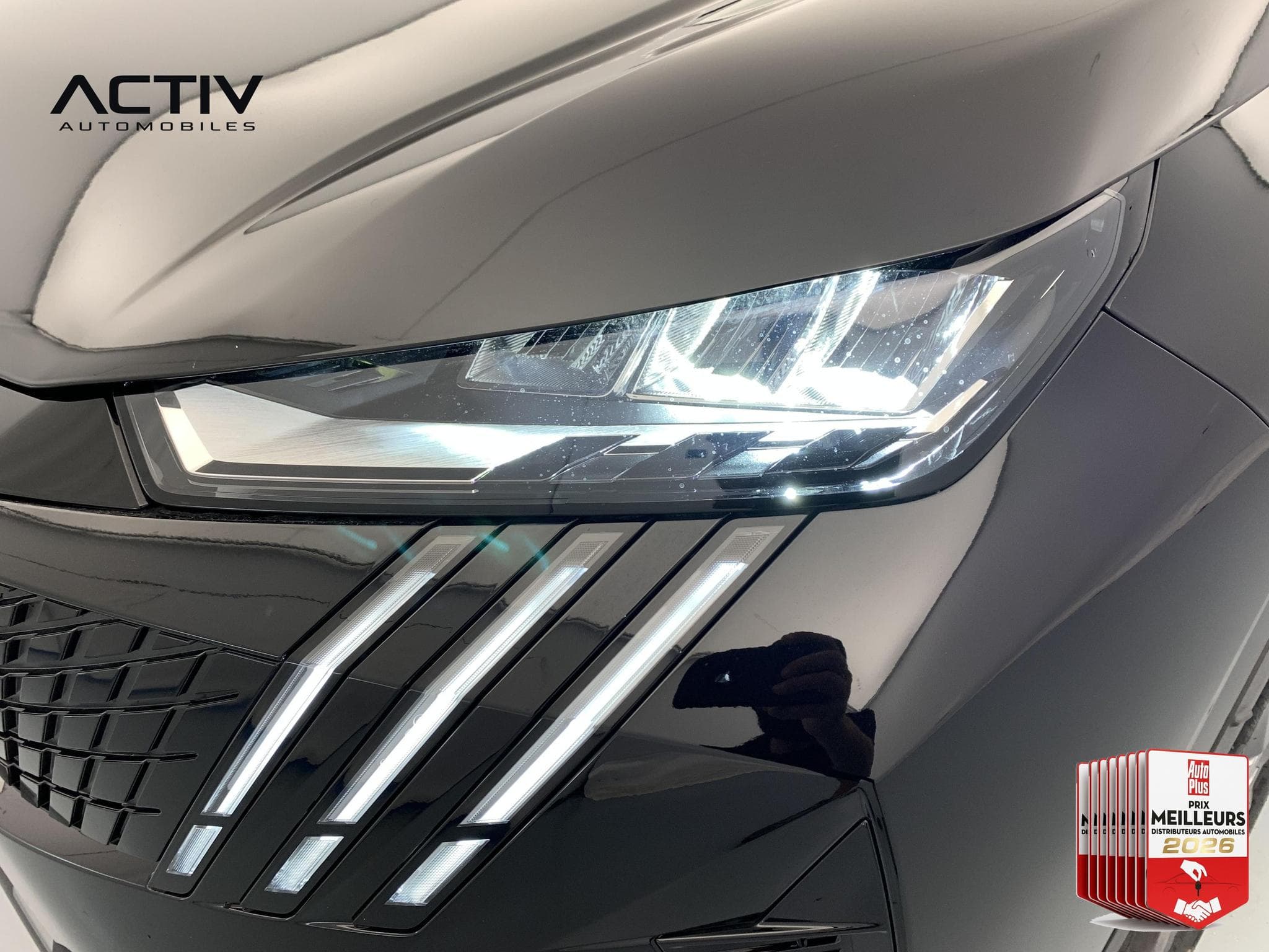 Peugeot 5008 Hybrid 145 e-DCS6 Allure (2026) - Photo 24