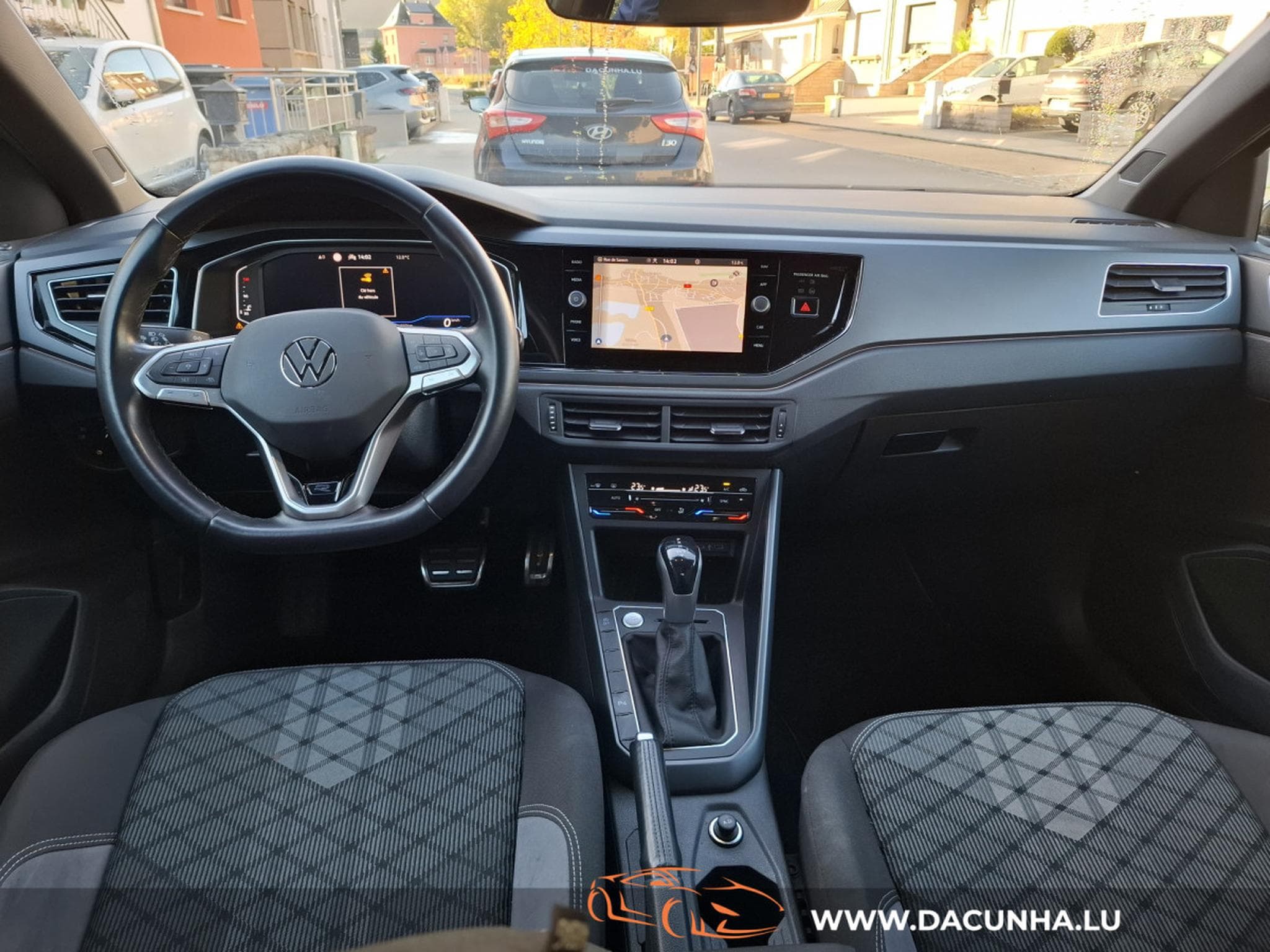 VW Taigo R-Line 1.0 TSI 110 DSG Black EDITION, NAVI, LED, KAMERA, SPO (2026) - Foto 8