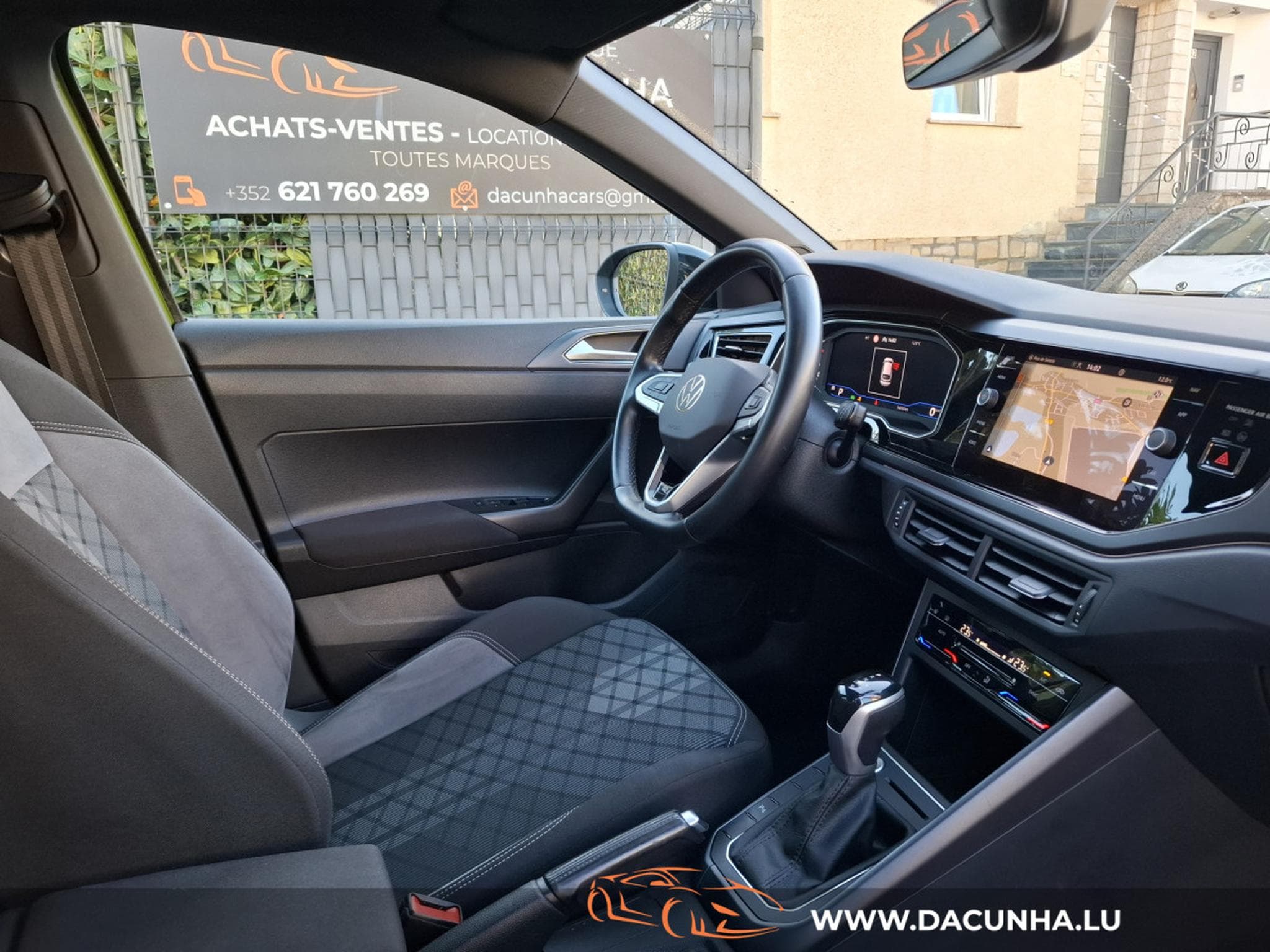 VW Taigo R-Line 1.0 TSI 110 DSG Black EDITION, NAVI, LED, KAMERA, SPO (2026) - Foto 9