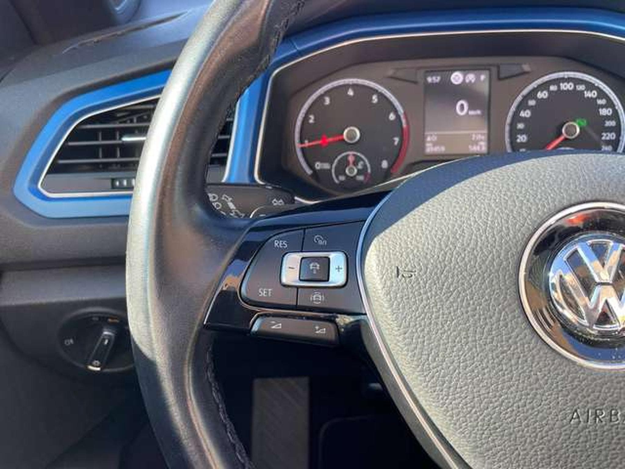 VW T-Roc T-Roc Cabriolet 1.5 TSI ACT OPF DSG - JUSQU'A 36 MOIS DE GAR (2020) - Photo 20