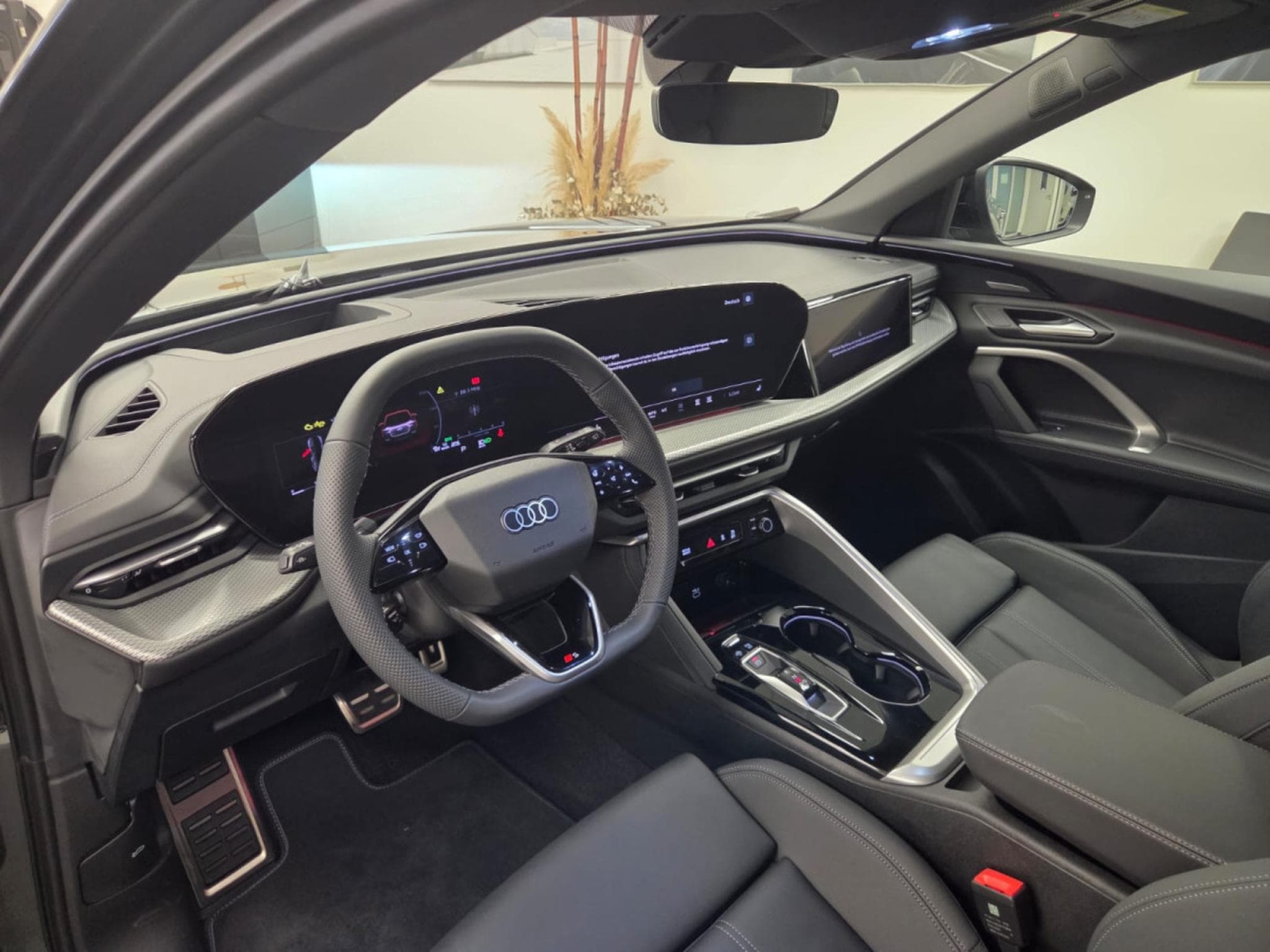 Audi Q5 Sportback S Line 204 CV / 150 KW TFSI quattro S tronic (2026) - Photo 4