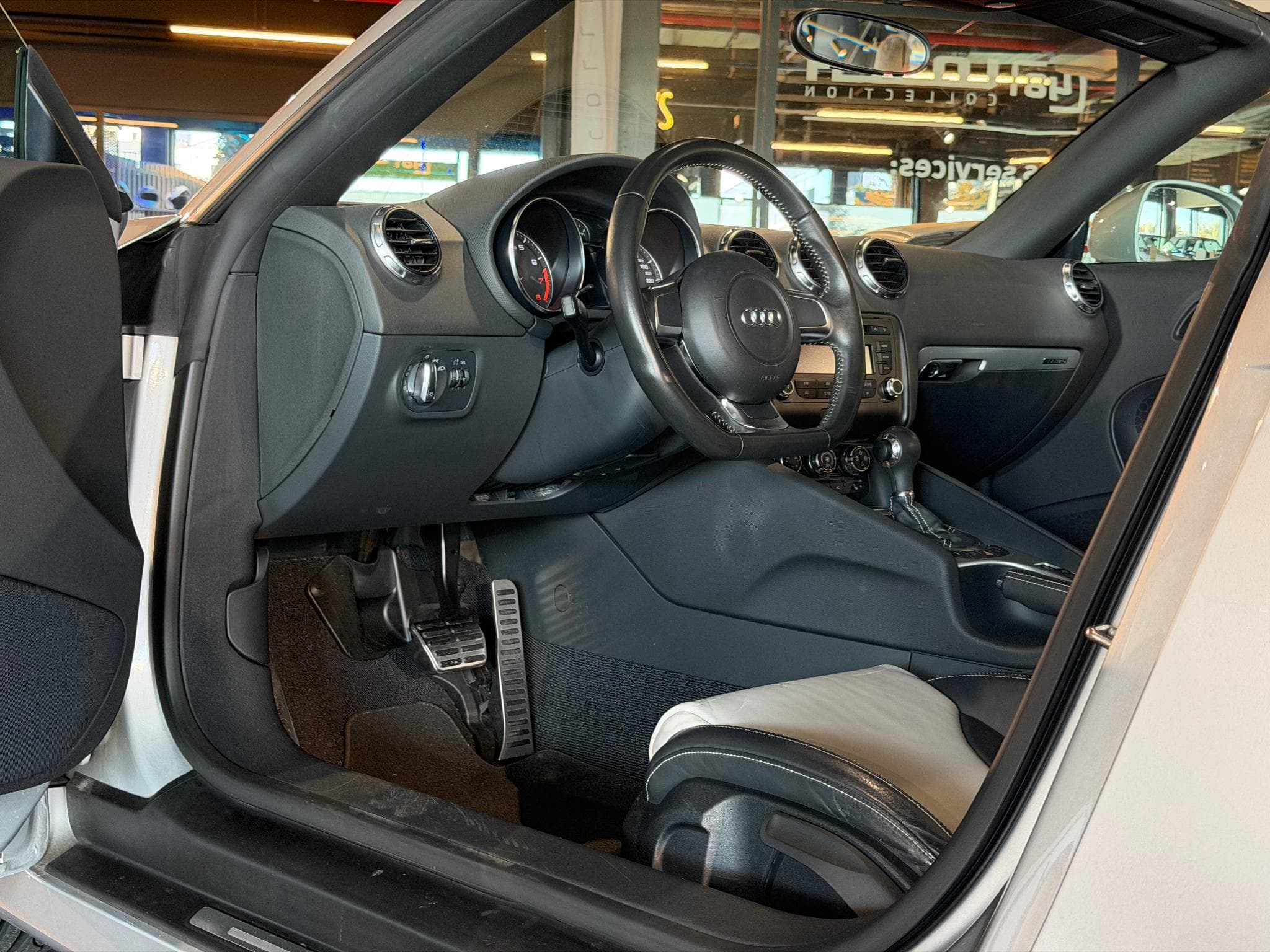 Audi TT 3.2 Quattro (2008) - Photo 13