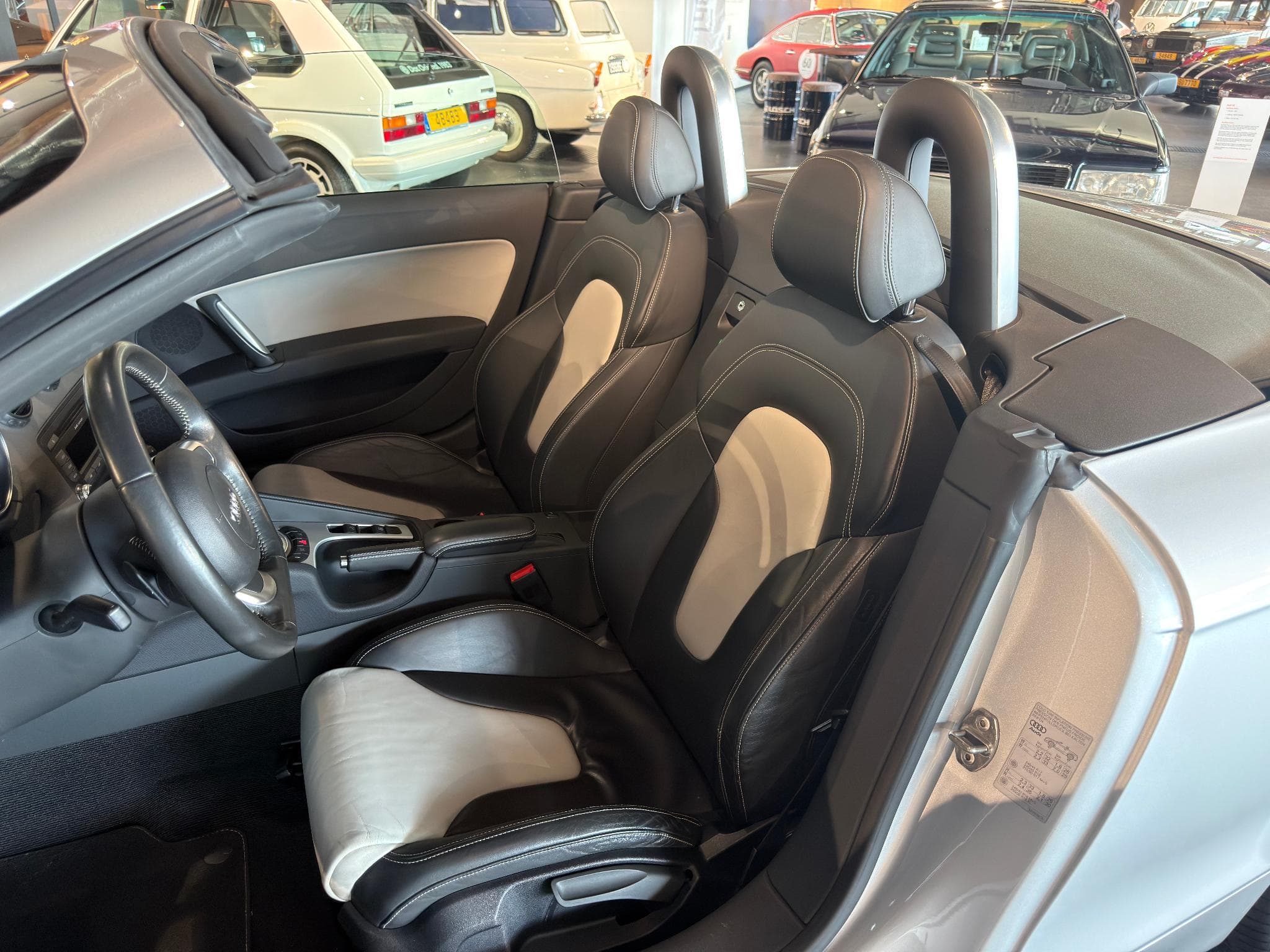 Audi TT 3.2 Quattro (2008) - Photo 14