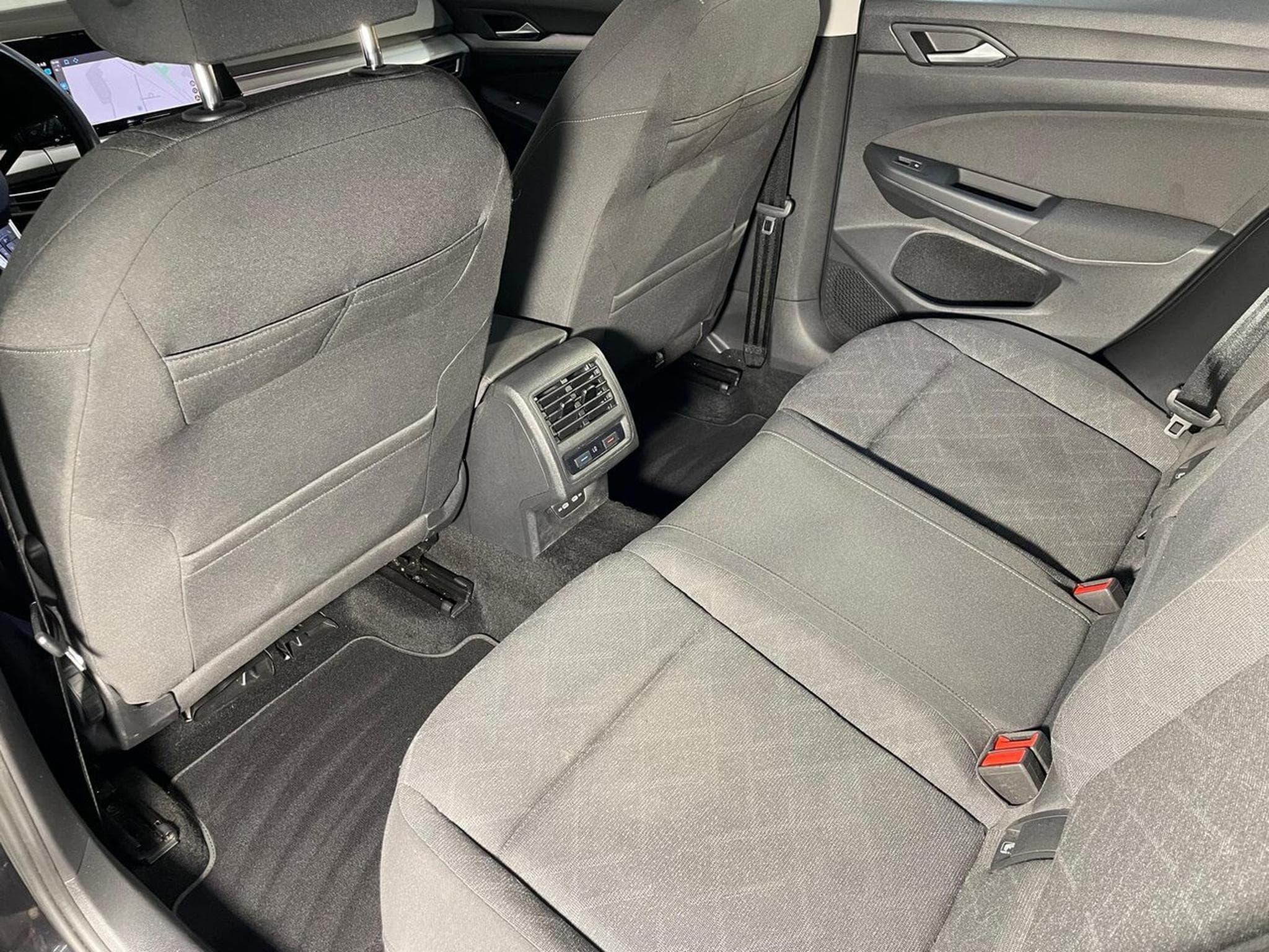 VW Golf VIII 2.0 TDI 115 LIFE GPS CARPLAY VIRTUAL COCKPIT (2020) - Foto 12