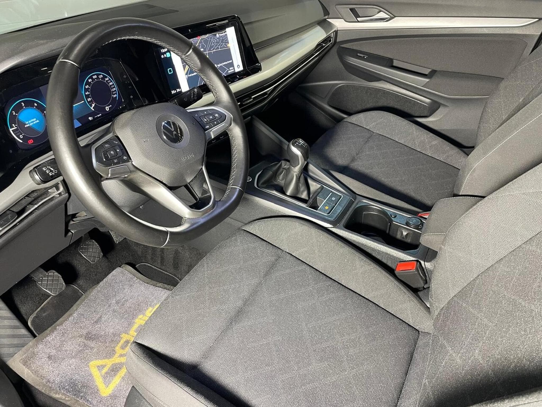 VW Golf VIII 2.0 TDI 115 LIFE GPS CARPLAY VIRTUAL COCKPIT (2020) - Foto 9