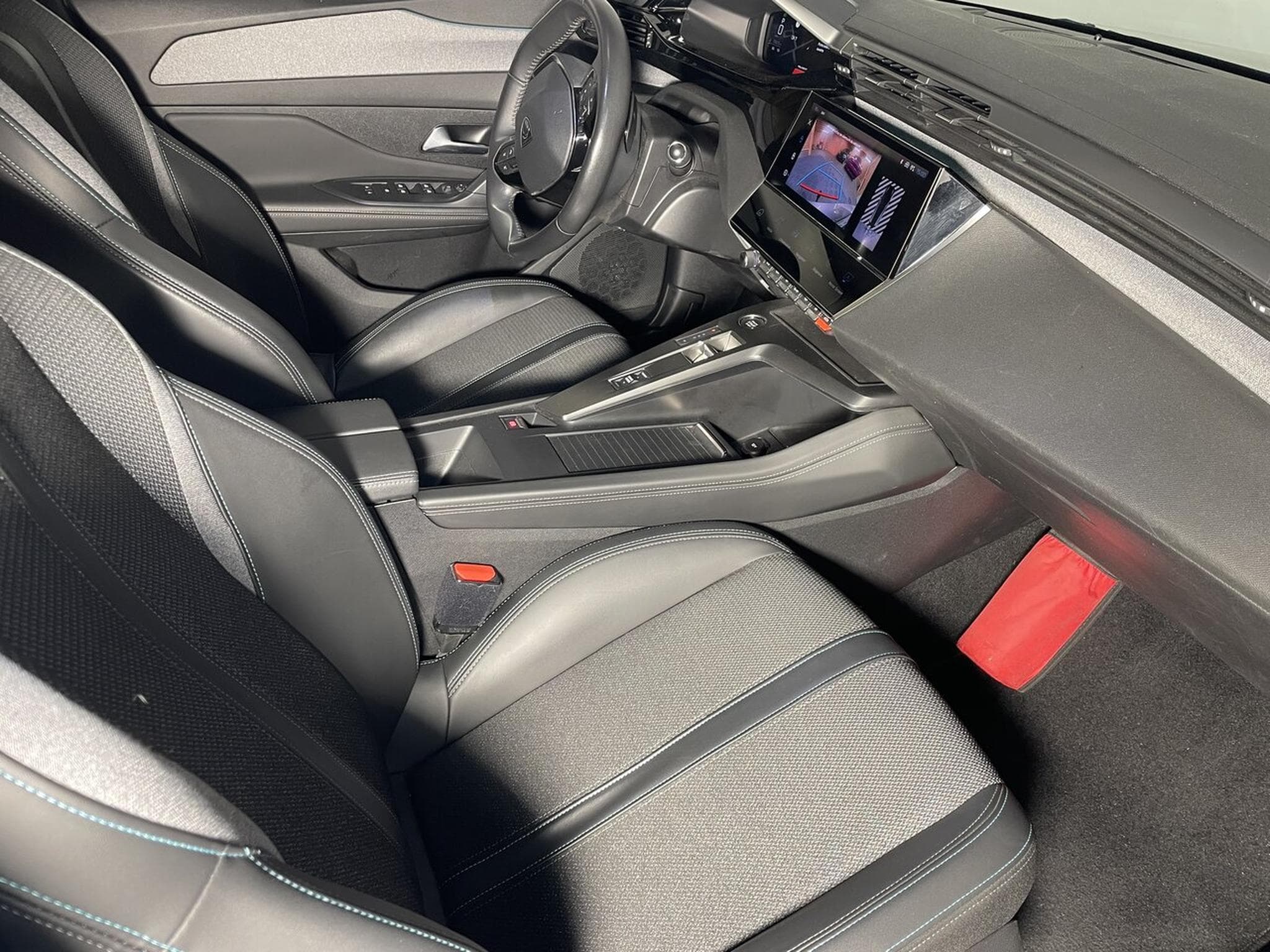 Peugeot 308 SW 1.5 BlueHDI 130 ALLURE EAT8 GPS CARPLAY (2022) - Foto 10