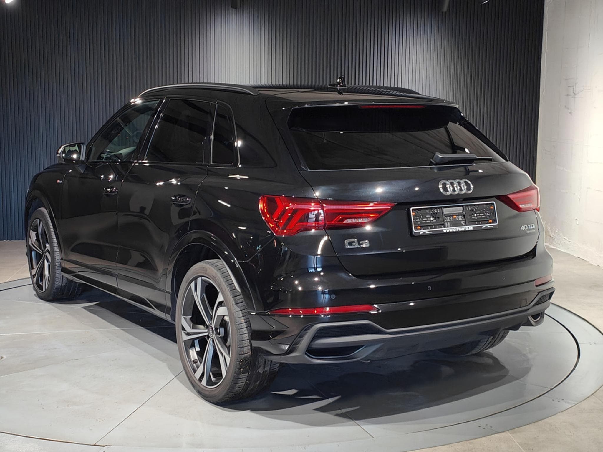 Audi Q3 40TDI QUATTRO S-TRONIC S-LINE CARPLAY CAMERA ECLAIRAGE AMBIA (2022) - Photo 4