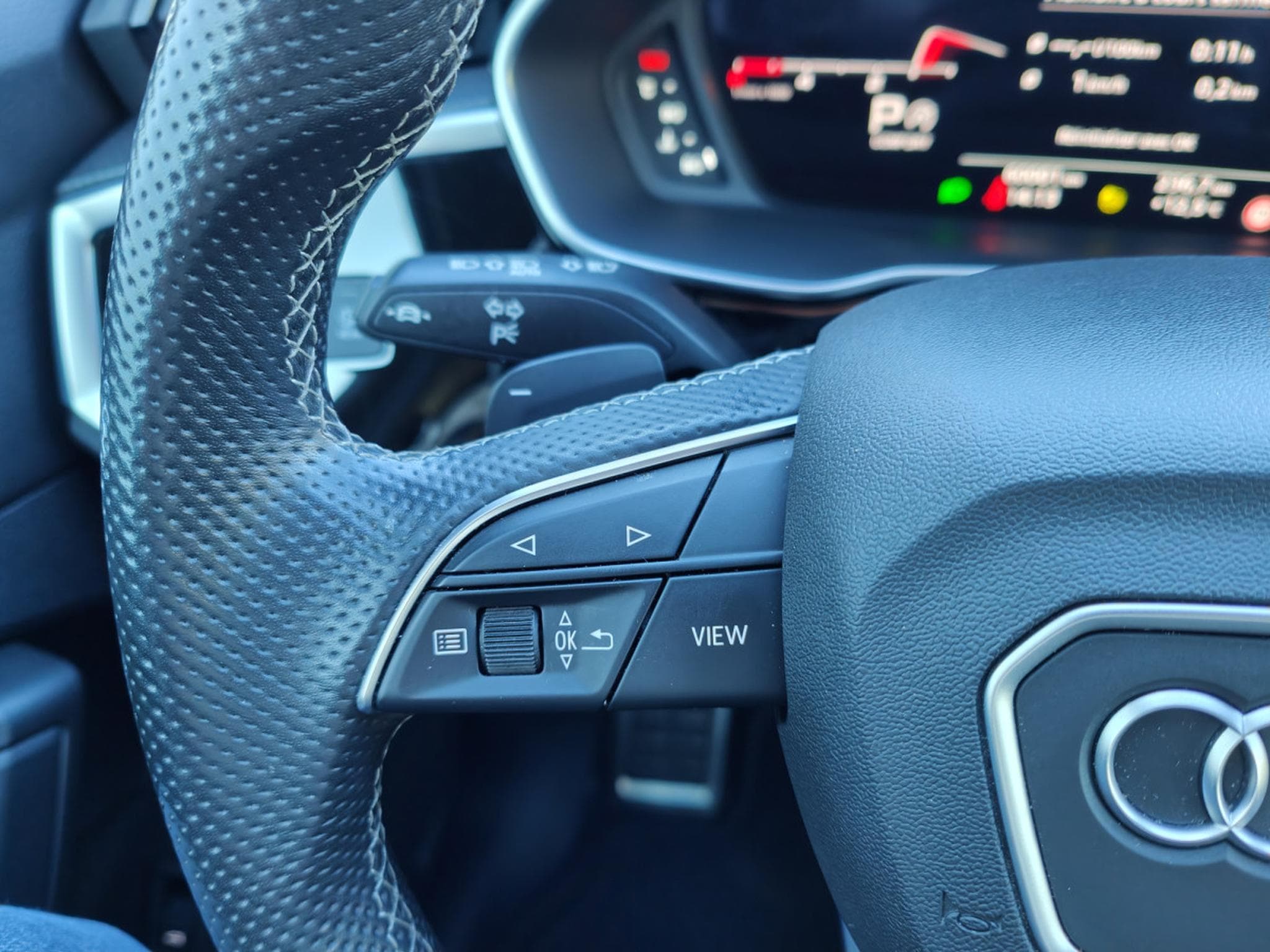 Audi Q3 40TDI QUATTRO S-TRONIC S-LINE CARPLAY CAMERA ECLAIRAGE AMBIA (2022) - Photo 23
