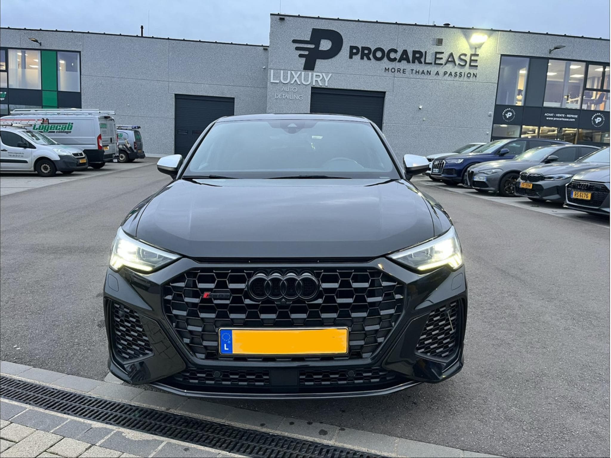 Audi RSQ3 RS Q3 Sportback 2.5 TFSI quattro S Tronic/FULL BLACK/CARBON (2022) - Foto 19