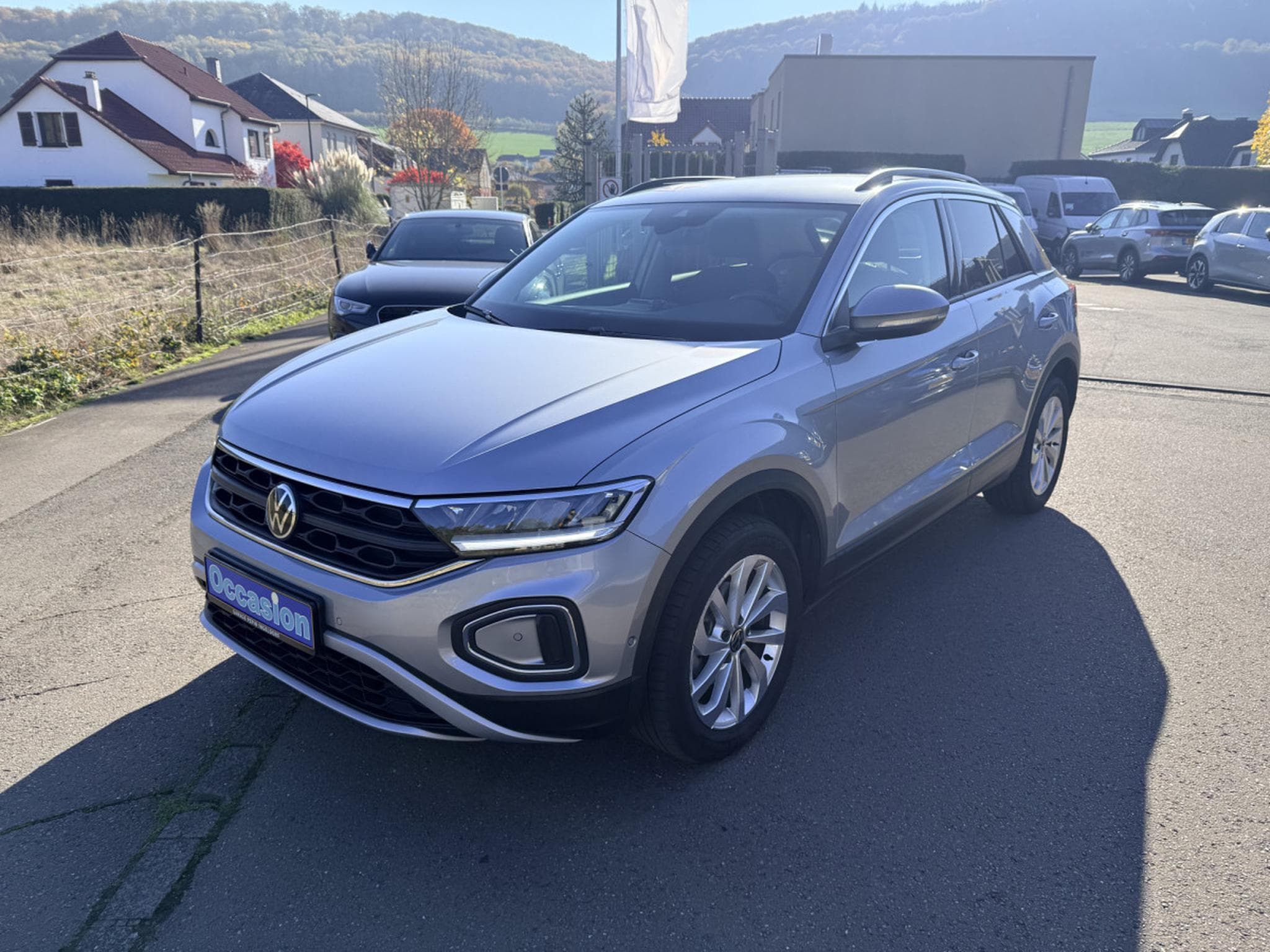 VW T-Roc Life 1.5 TSI 150cv DSG 7 vitesses (2024) - Photo 1