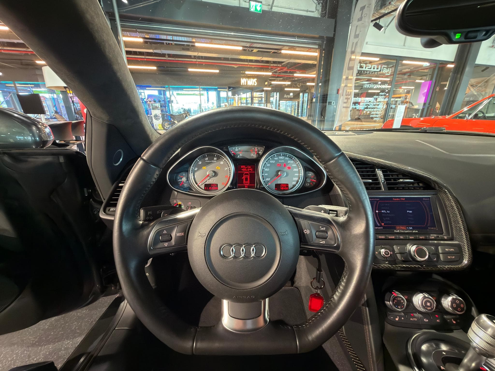 Audi R8 4.2 FSI quattro R tronic (2009) - Photo 14
