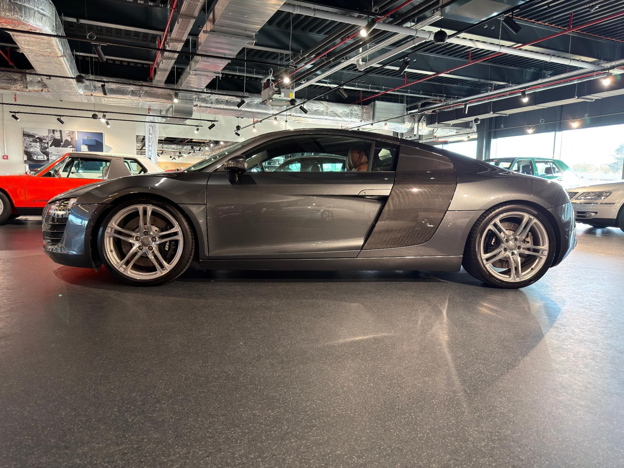 Audi R8 4.2 FSI quattro R tronic (2009) - Photo 4