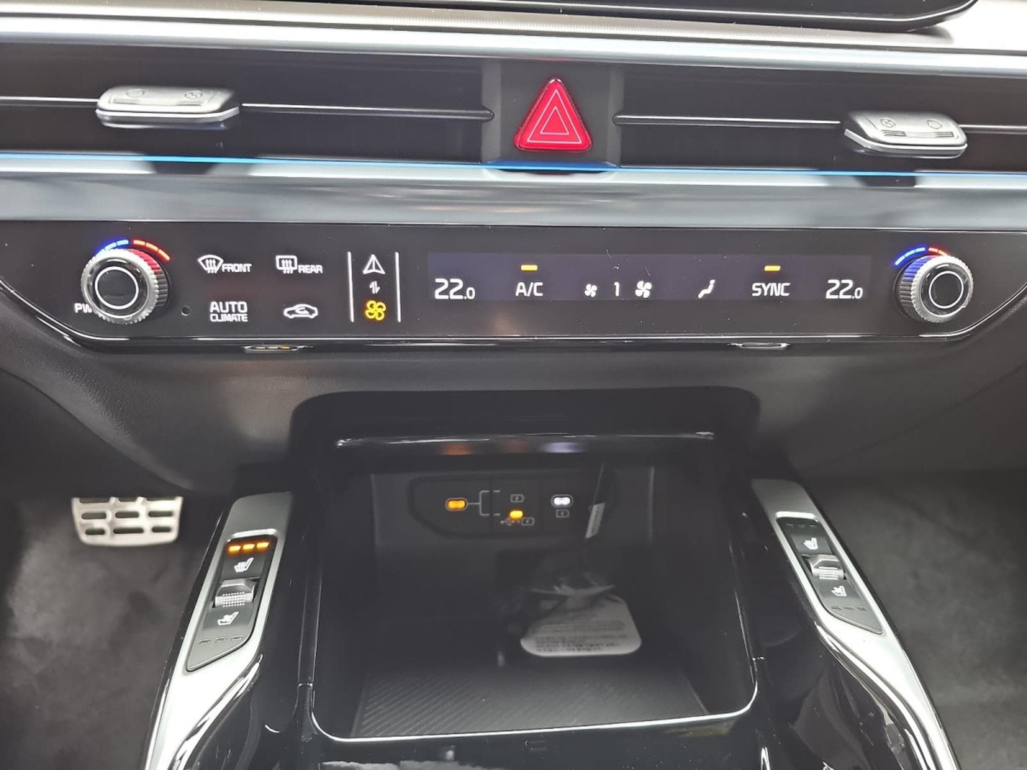 Kia Sorento 2.2 CRDI 193 DCT8 Platinum AWD (2026) - Photo 10