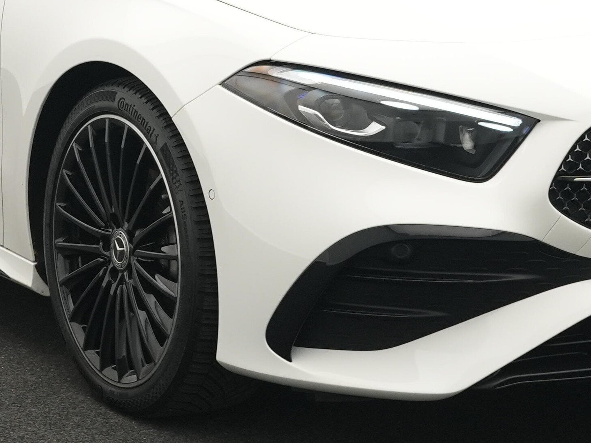 Mercedes A 200 d AMG-Line Multi+Kamera+Ambi+Night (2025) - Photo 9