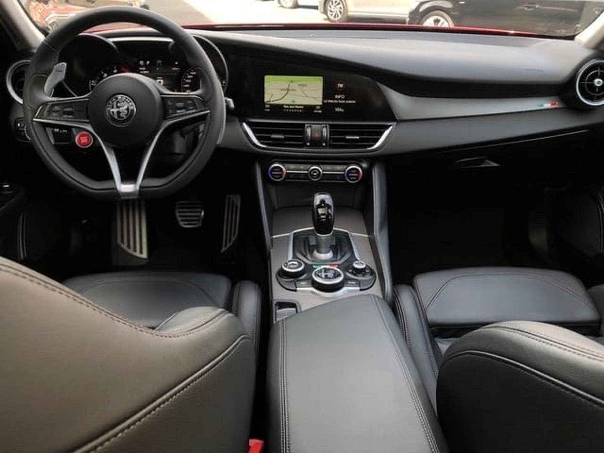 Alfa-Romeo Giulia (2019) - Photo 2