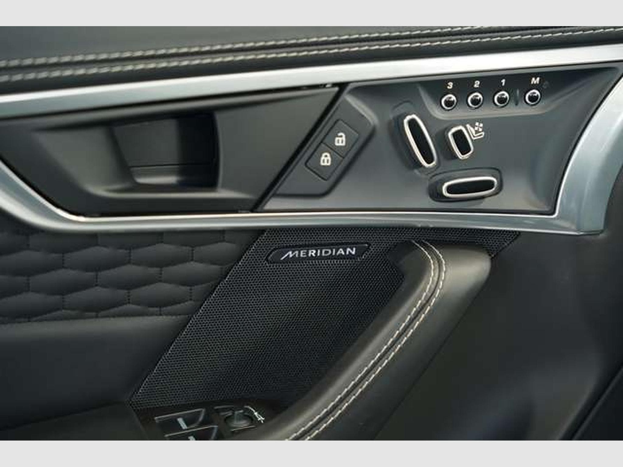 Jaguar F-Type Cabrio RWD *2.HD*First Edition*20*Schale (2021) - Photo 29