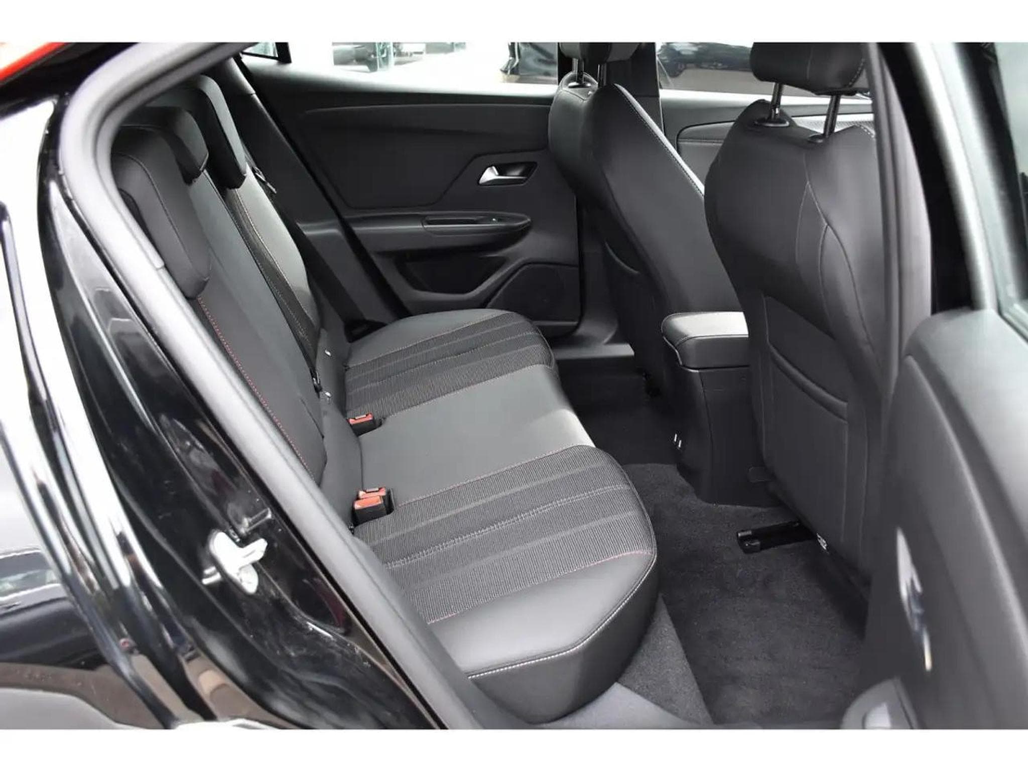 Opel Mokka (2023) - Photo 7