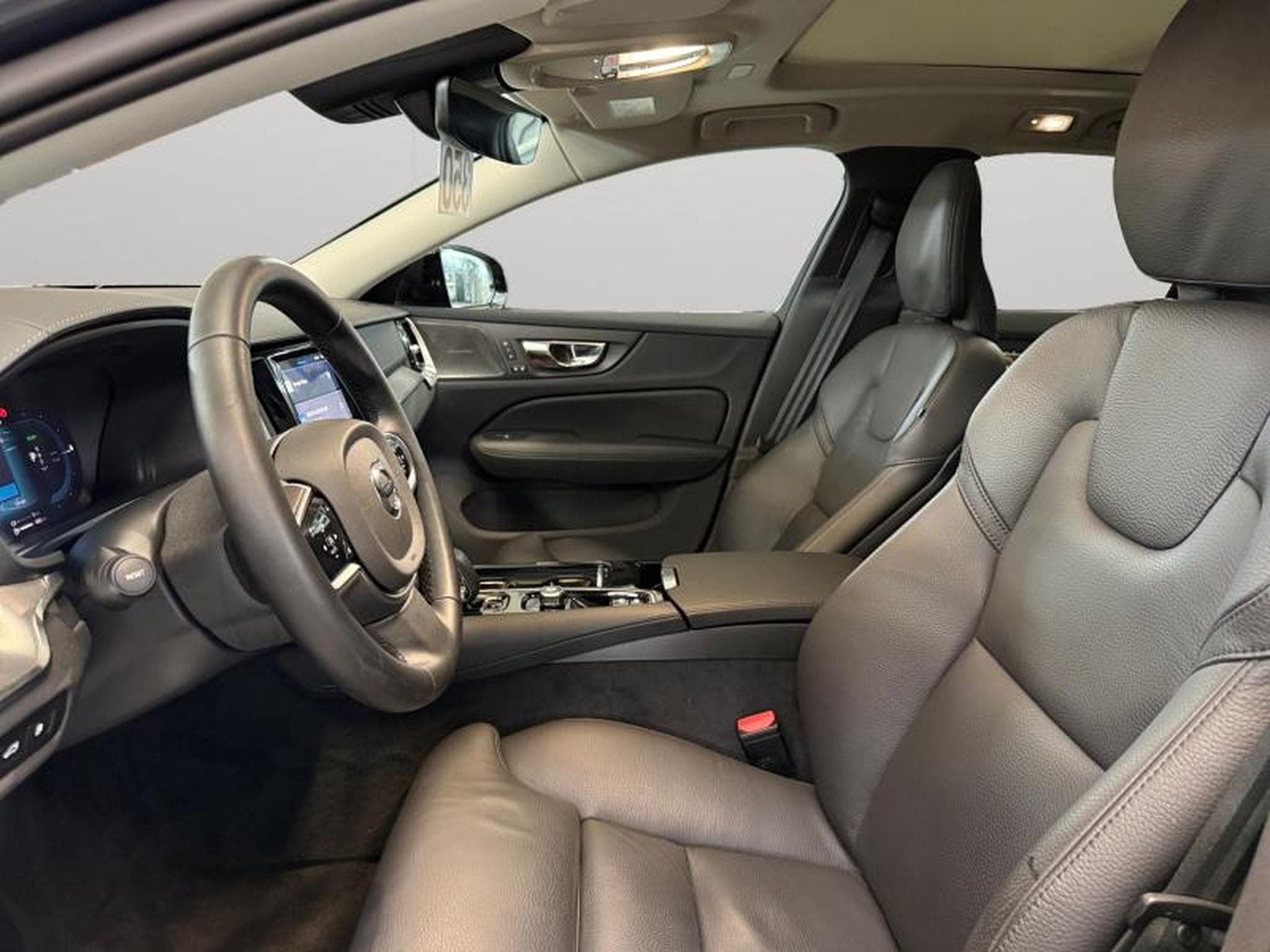 Volvo V60 T6 Ultra Dark / Hybride (2024) - Foto 10