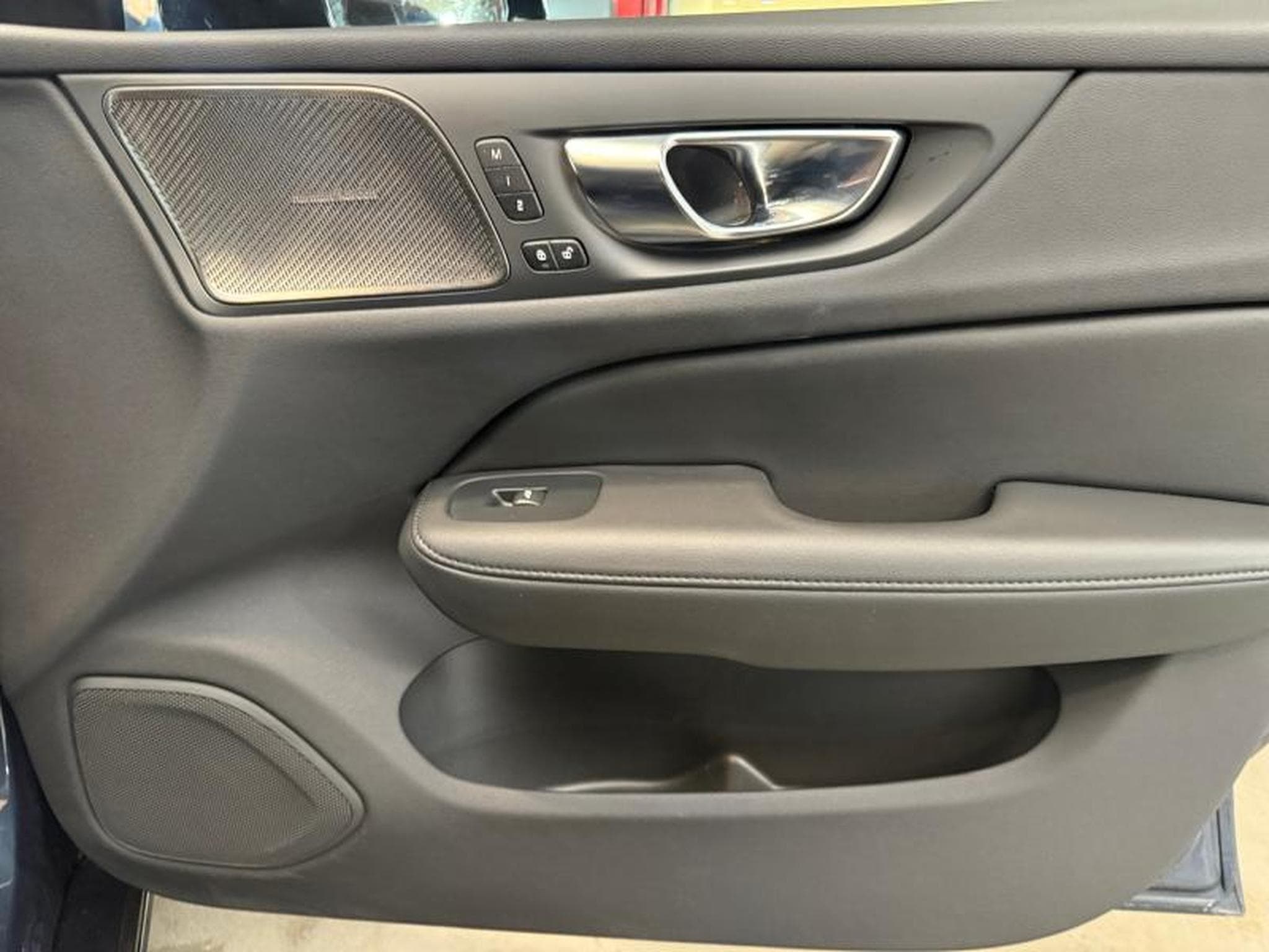 Volvo V60 T6 Ultra Dark / Hybride (2024) - Foto 21